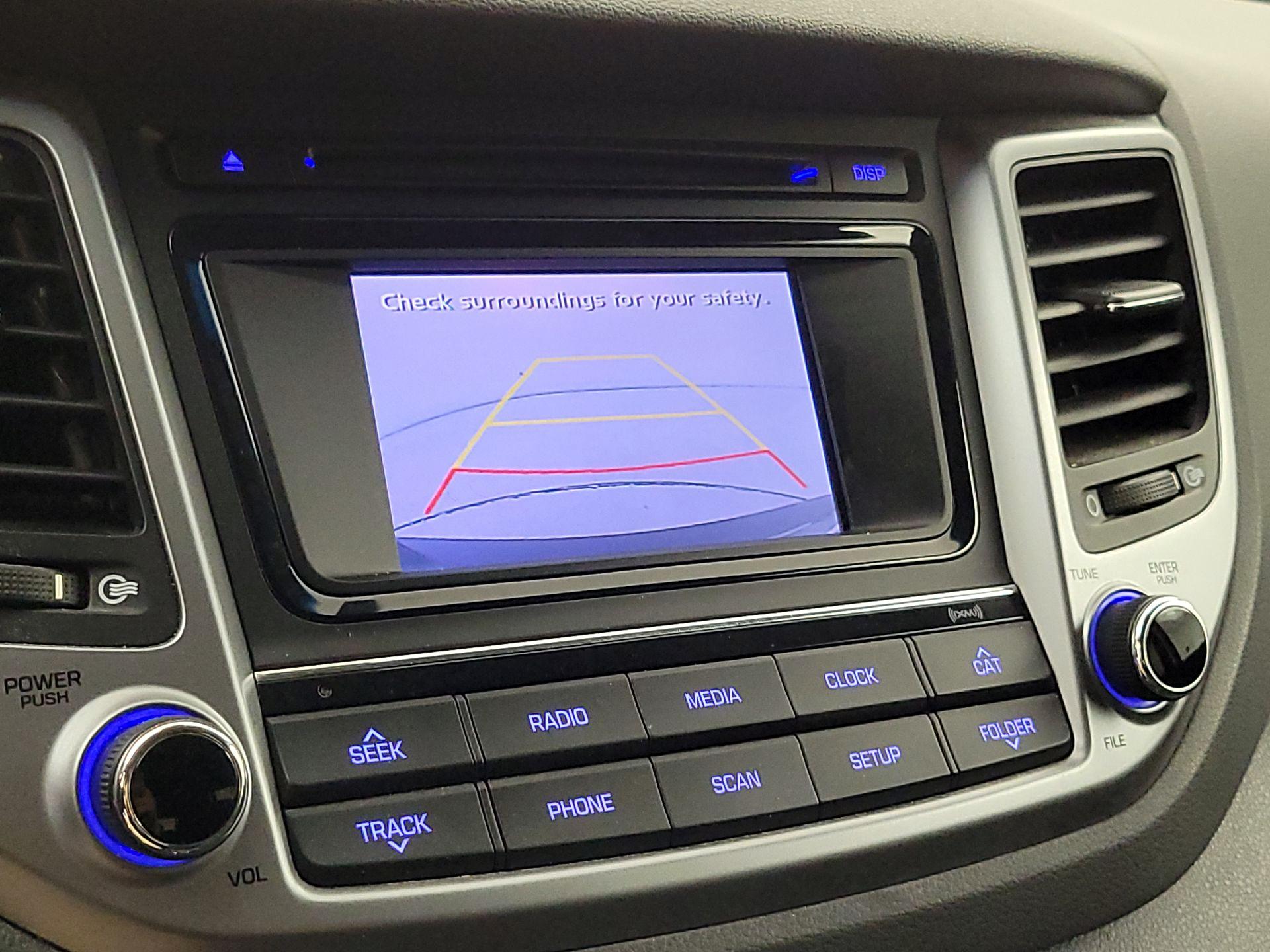 Thumbnail: 2016 Hyundai Tucson - 14