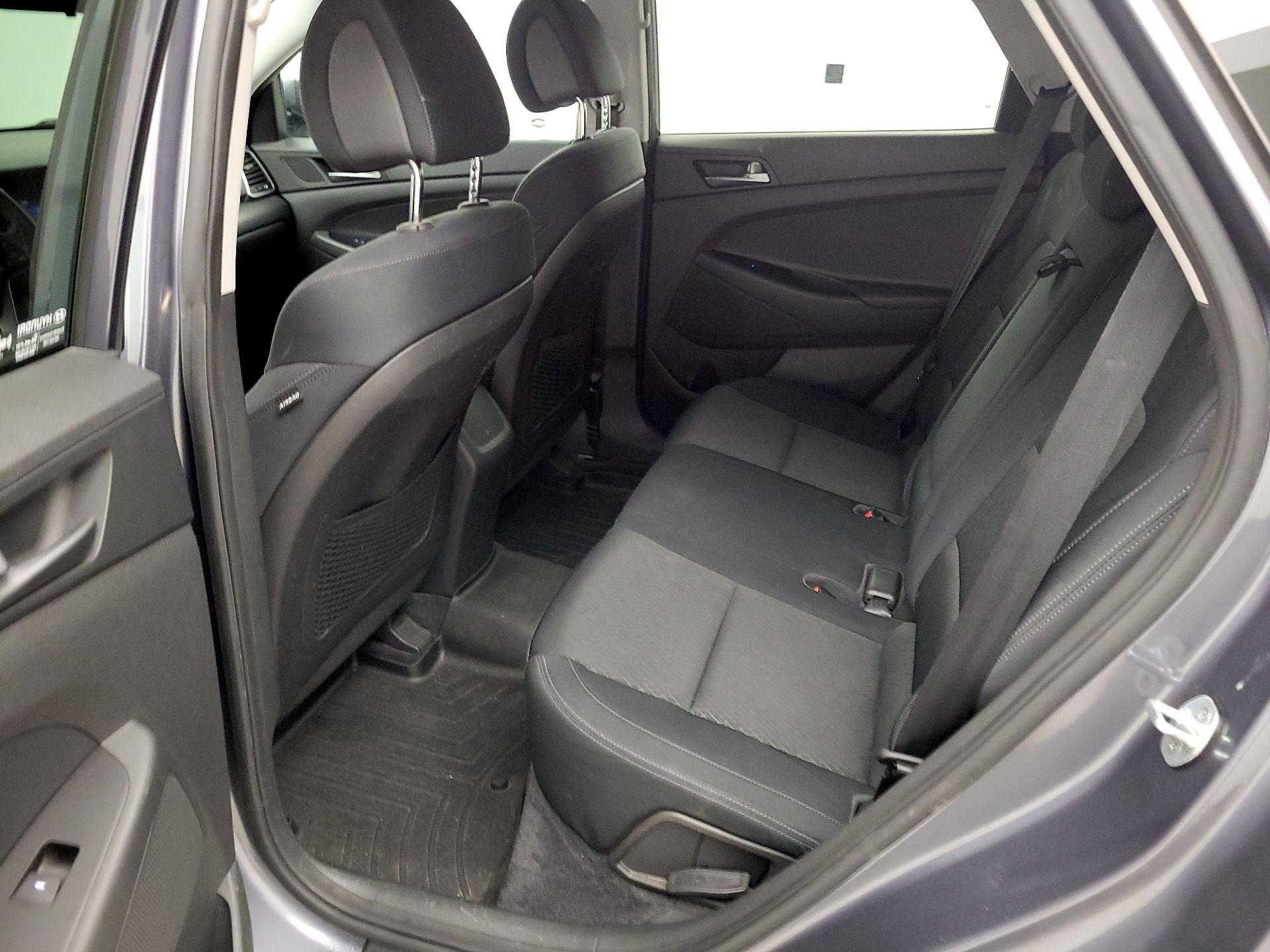 Thumbnail: 2016 Hyundai Tucson - 19