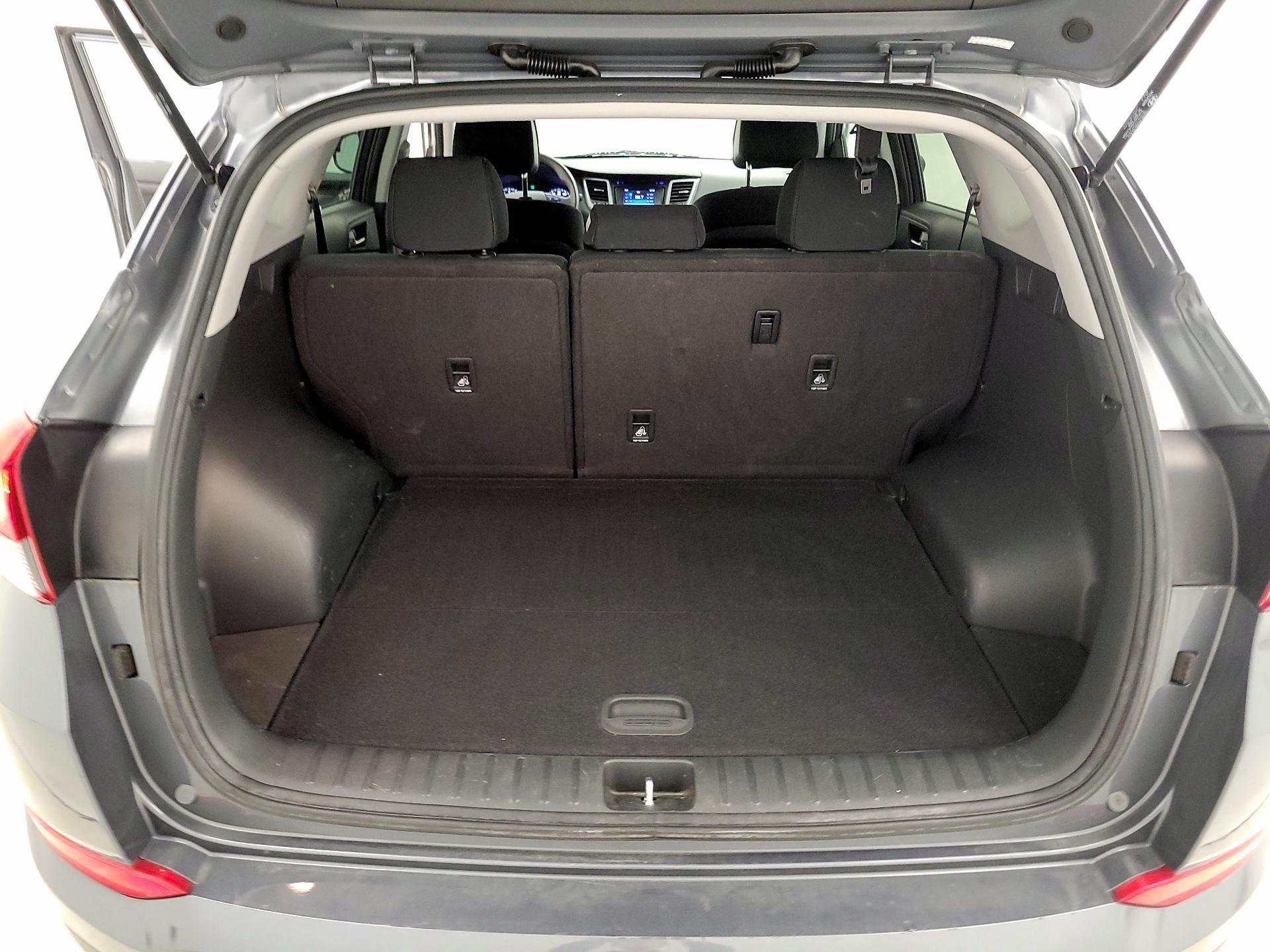 Thumbnail: 2016 Hyundai Tucson - 20