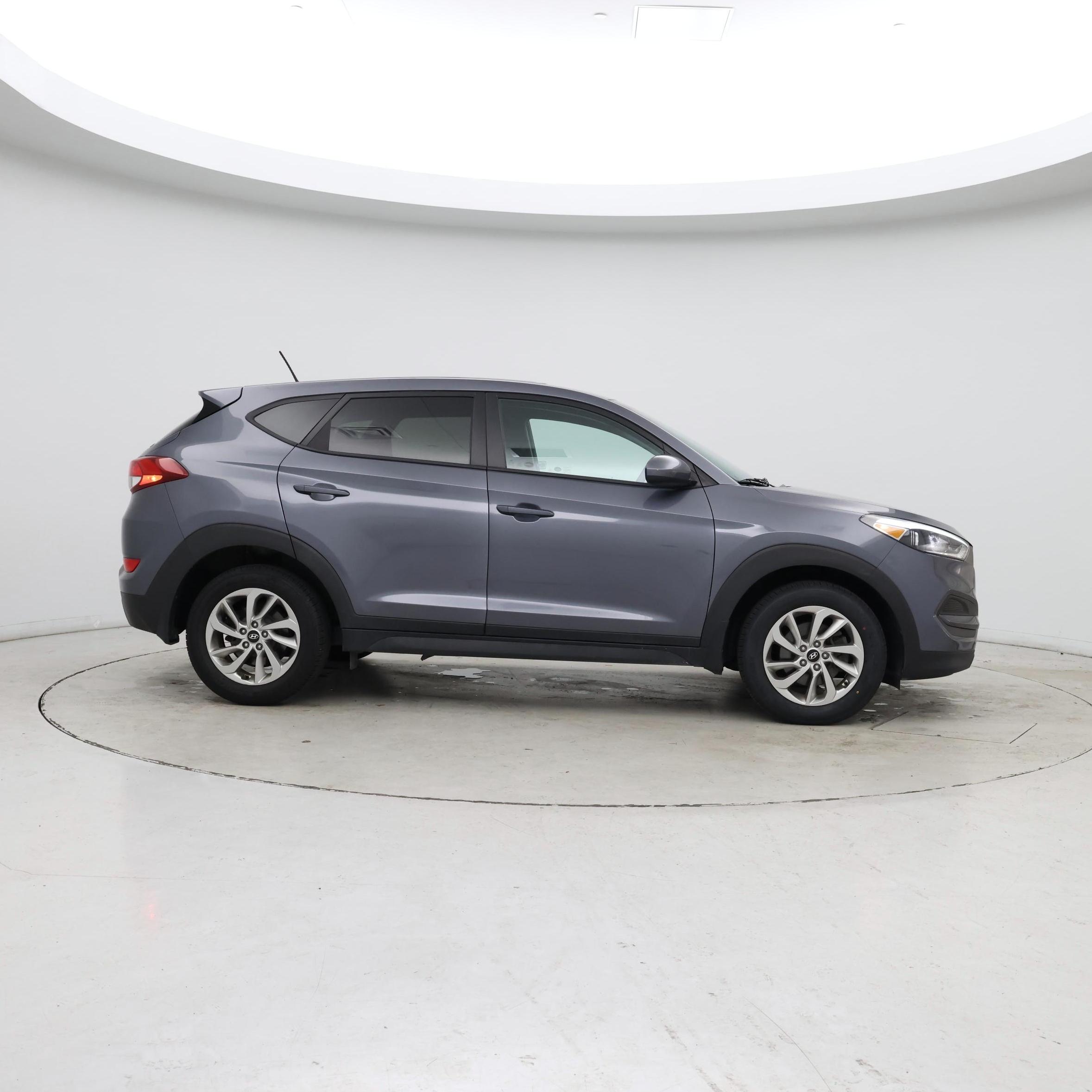 Thumbnail: 2016 Hyundai Tucson - 7