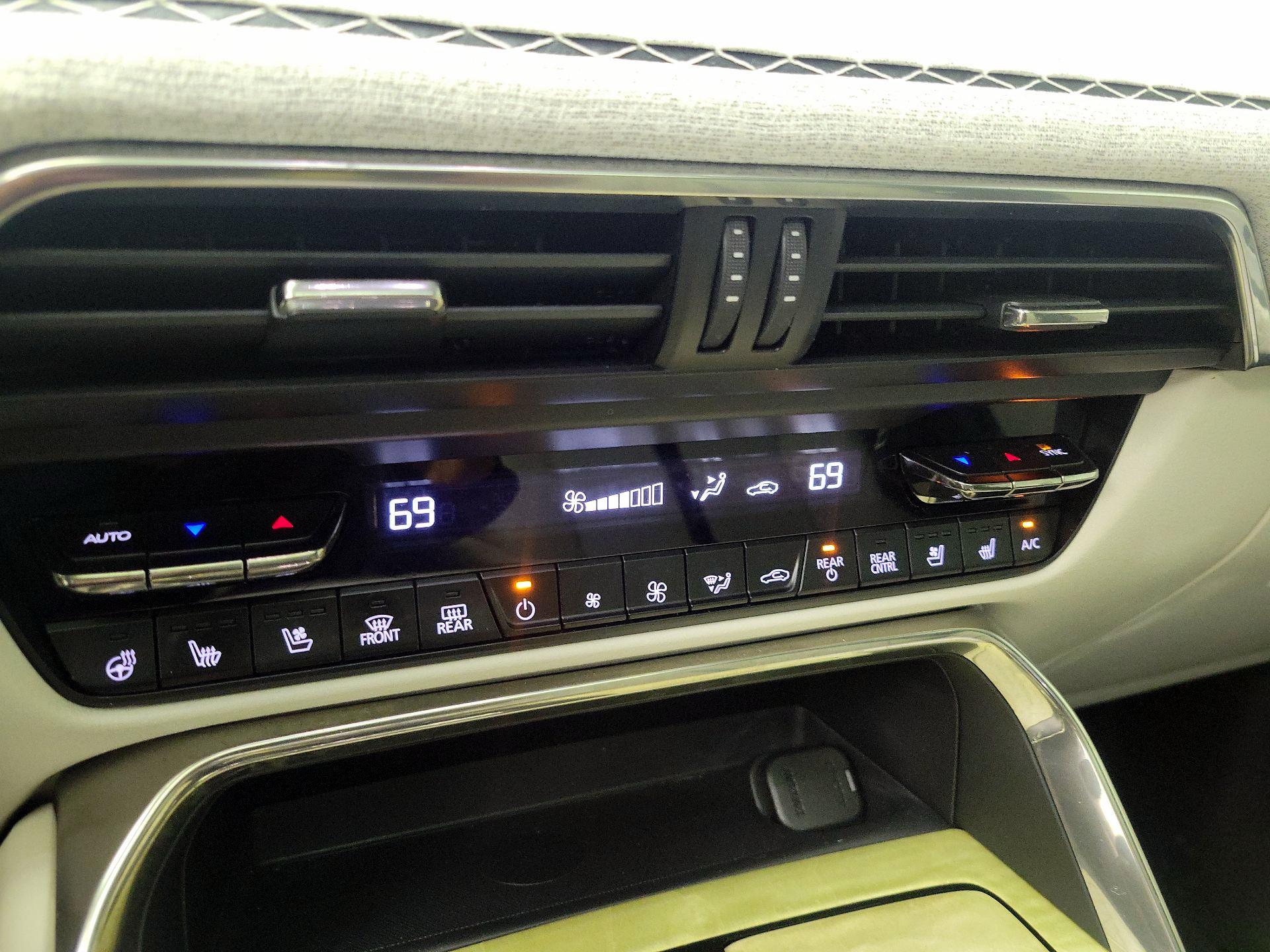 Thumbnail: 2025 Mazda CX-90 - 16