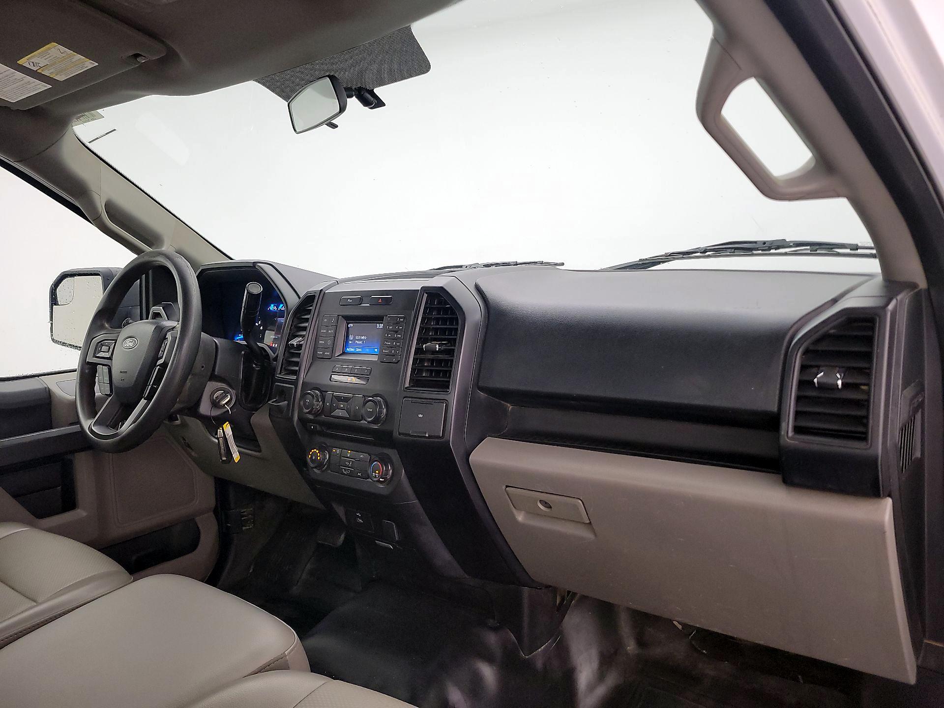 Thumbnail: 2017 Ford F-150 - 9