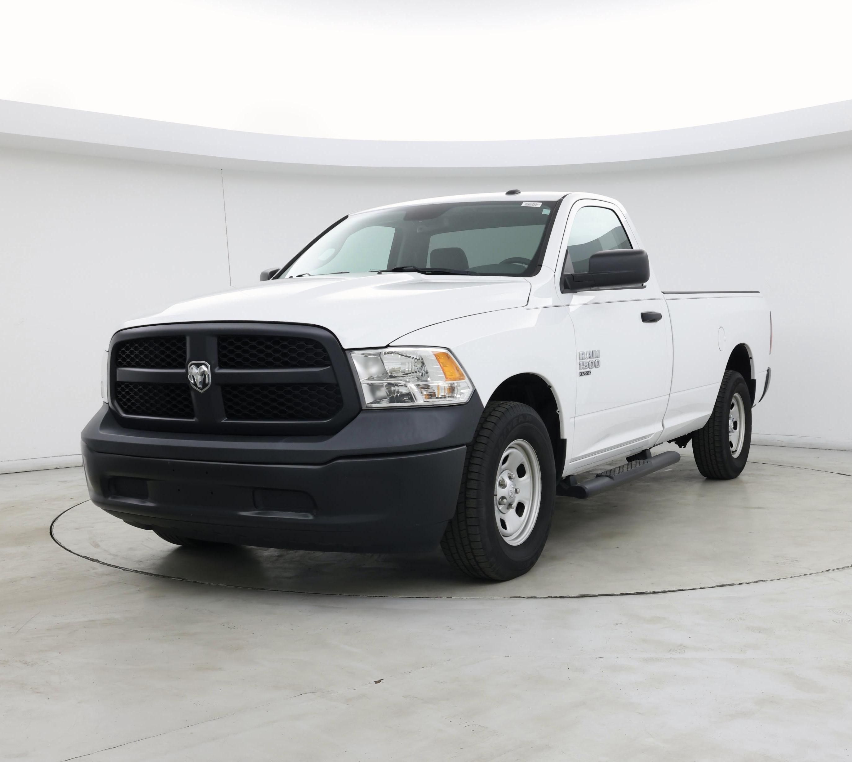 Thumbnail: 2019 RAM 1500 Classic - 4