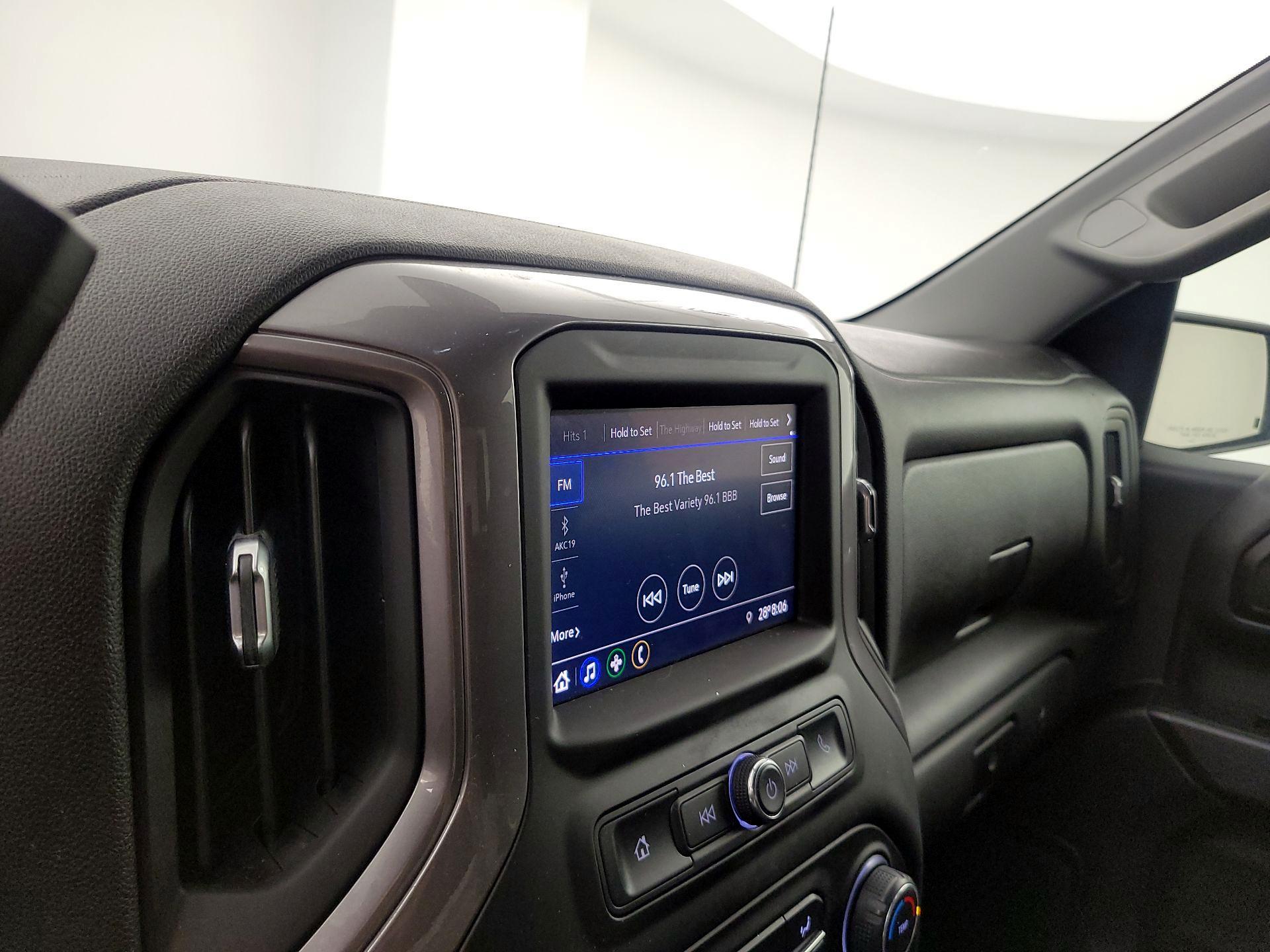 Thumbnail: 2022 Chevrolet Silverado 1500 - 15