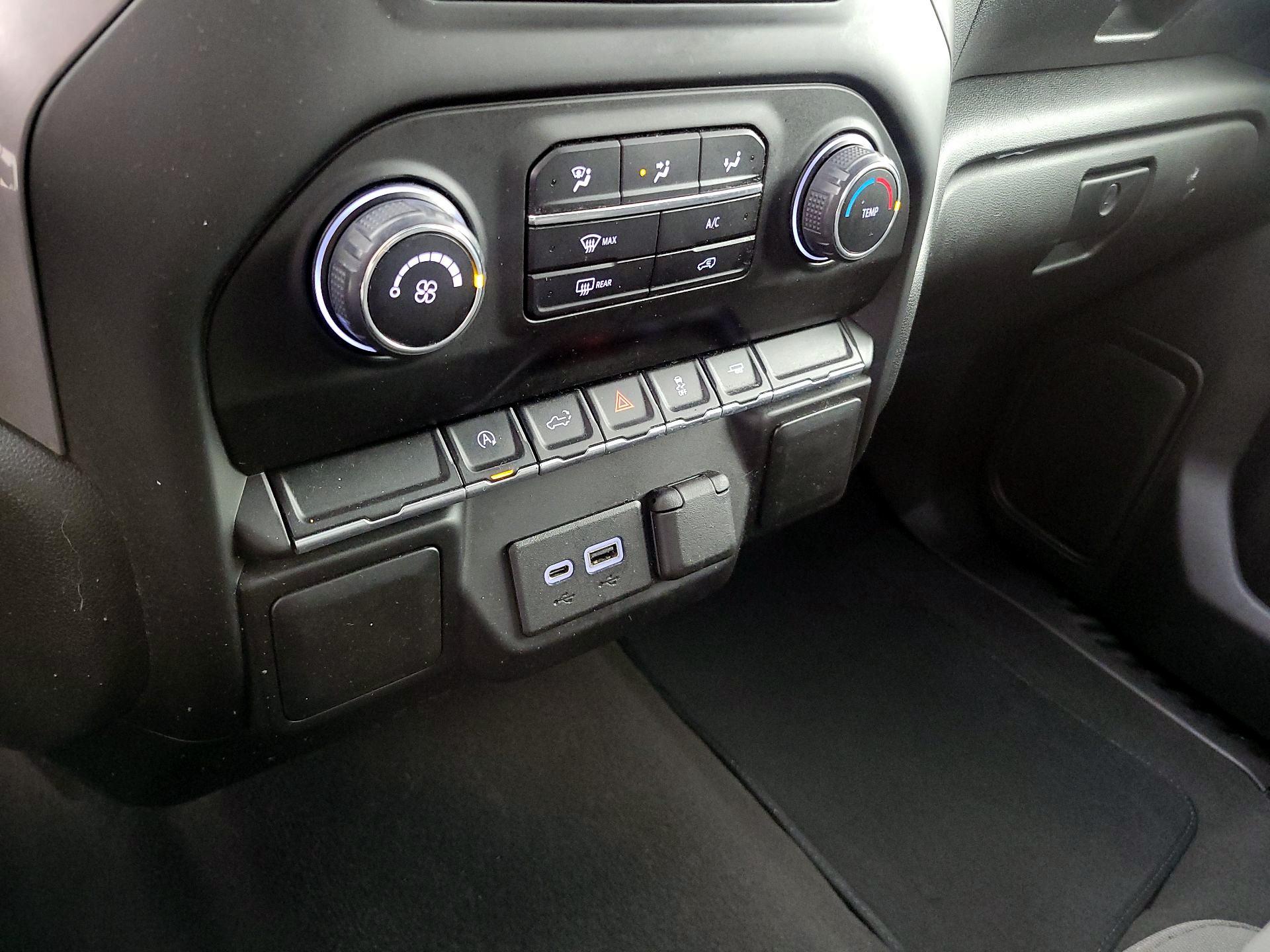 Thumbnail: 2022 Chevrolet Silverado 1500 - 16