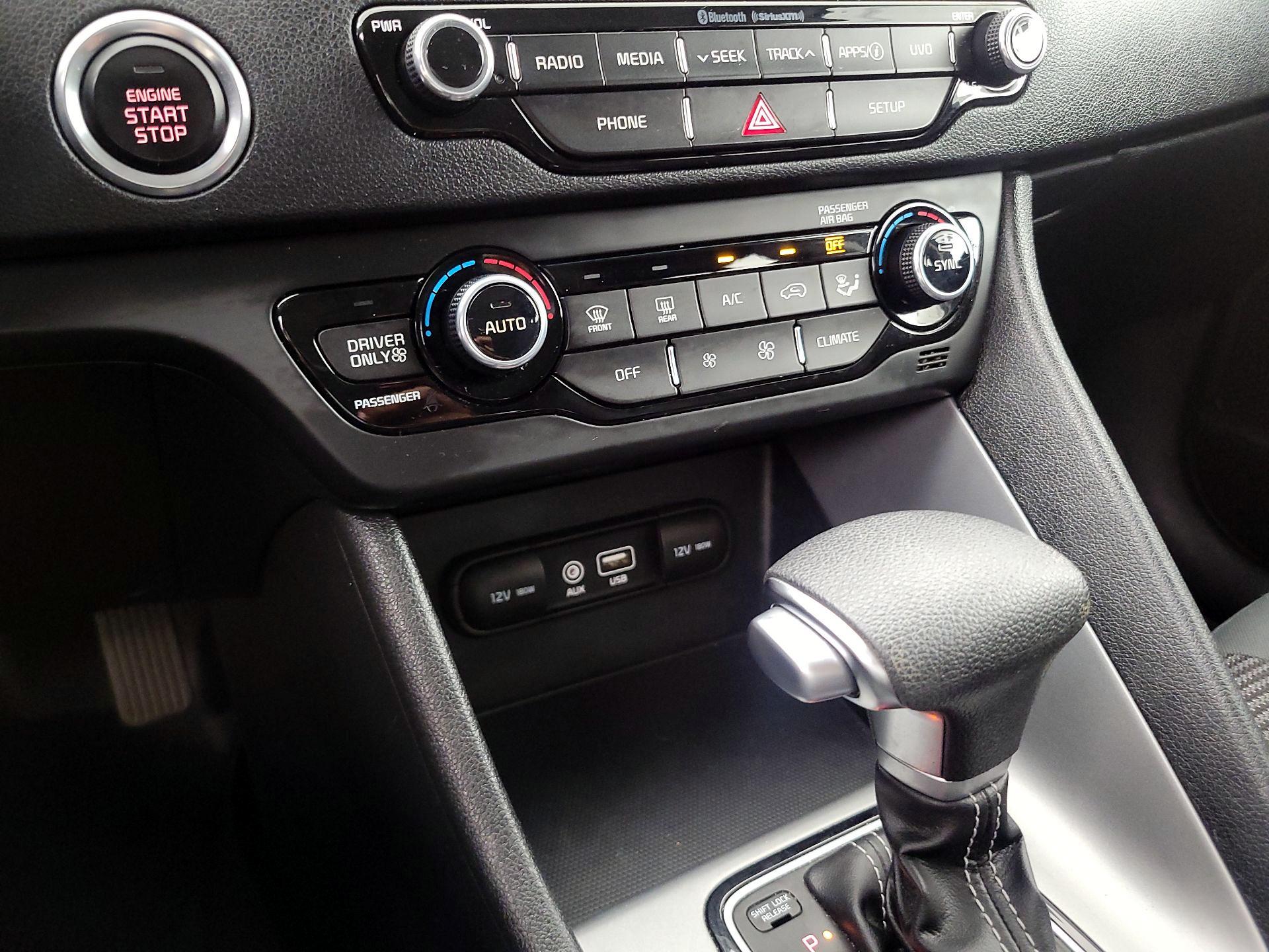 Thumbnail: 2019 Kia Niro - 16