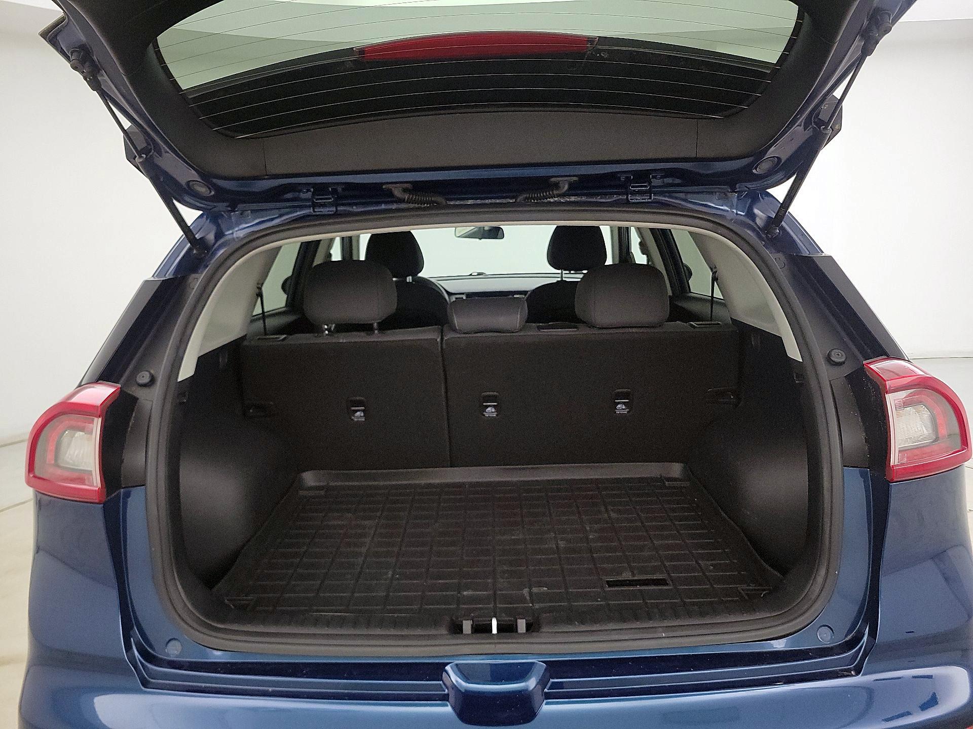 Thumbnail: 2019 Kia Niro - 20