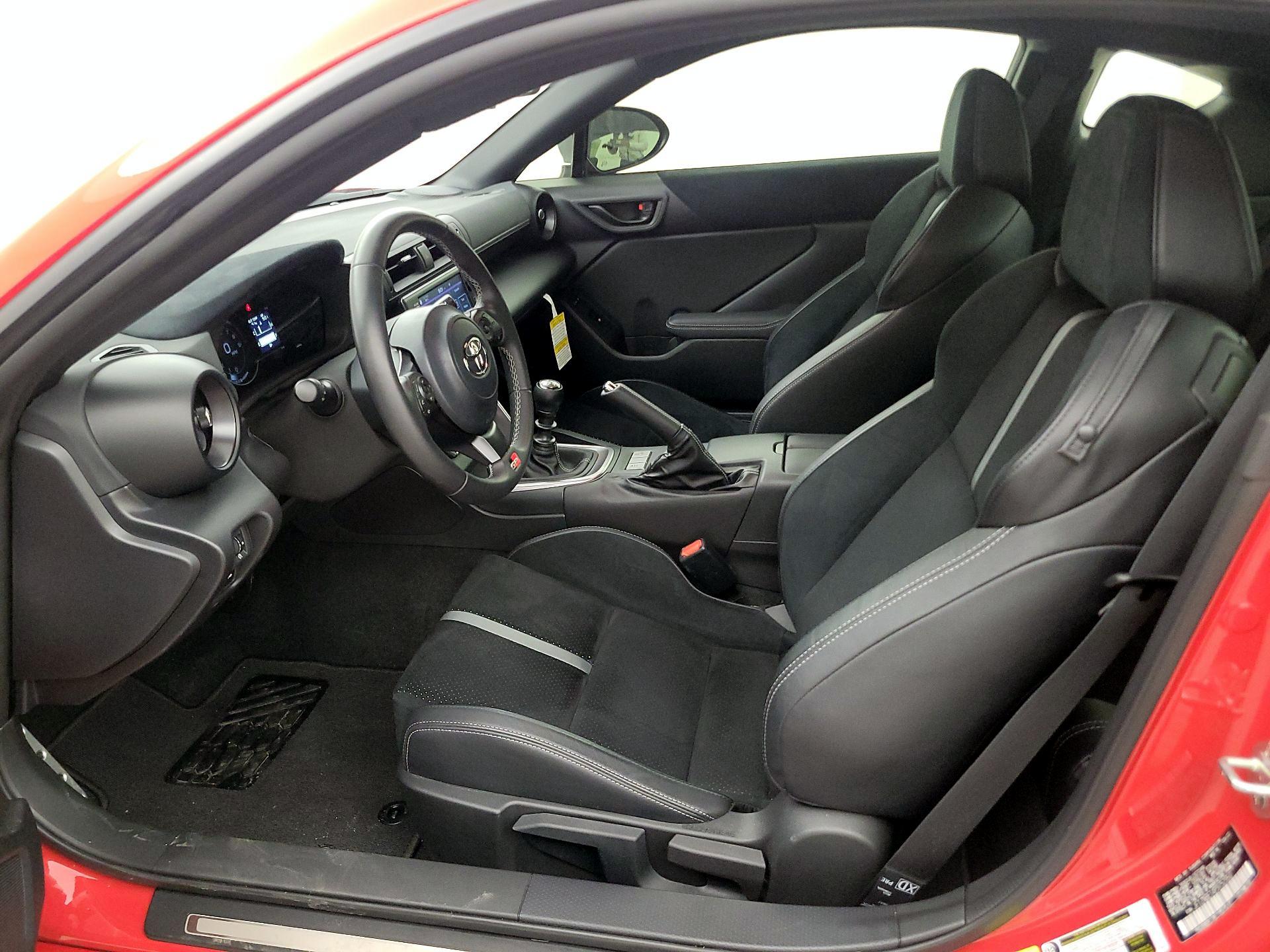 Thumbnail: 2023 Toyota GR86 - 11