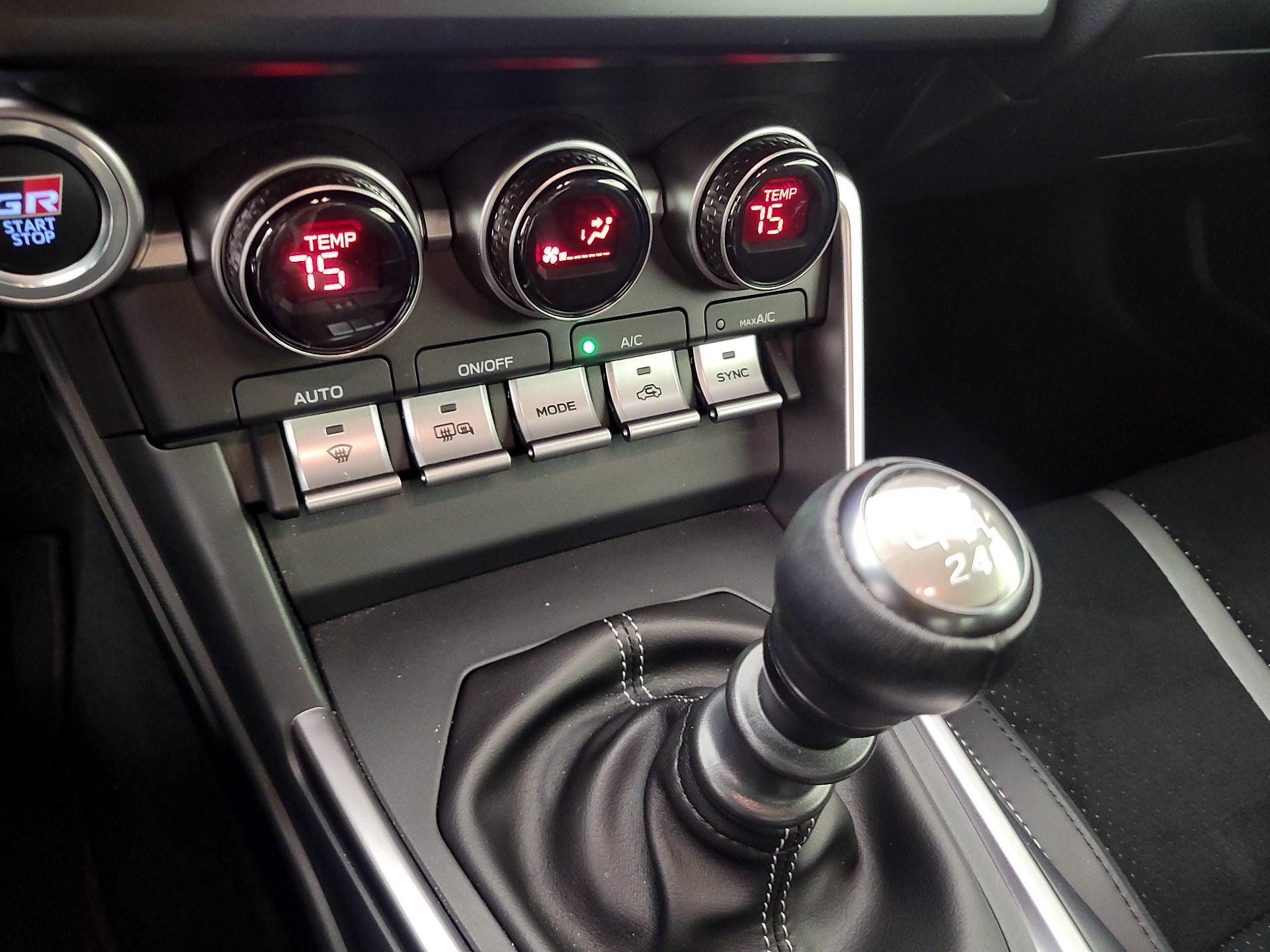 Thumbnail: 2023 Toyota GR86 - 15