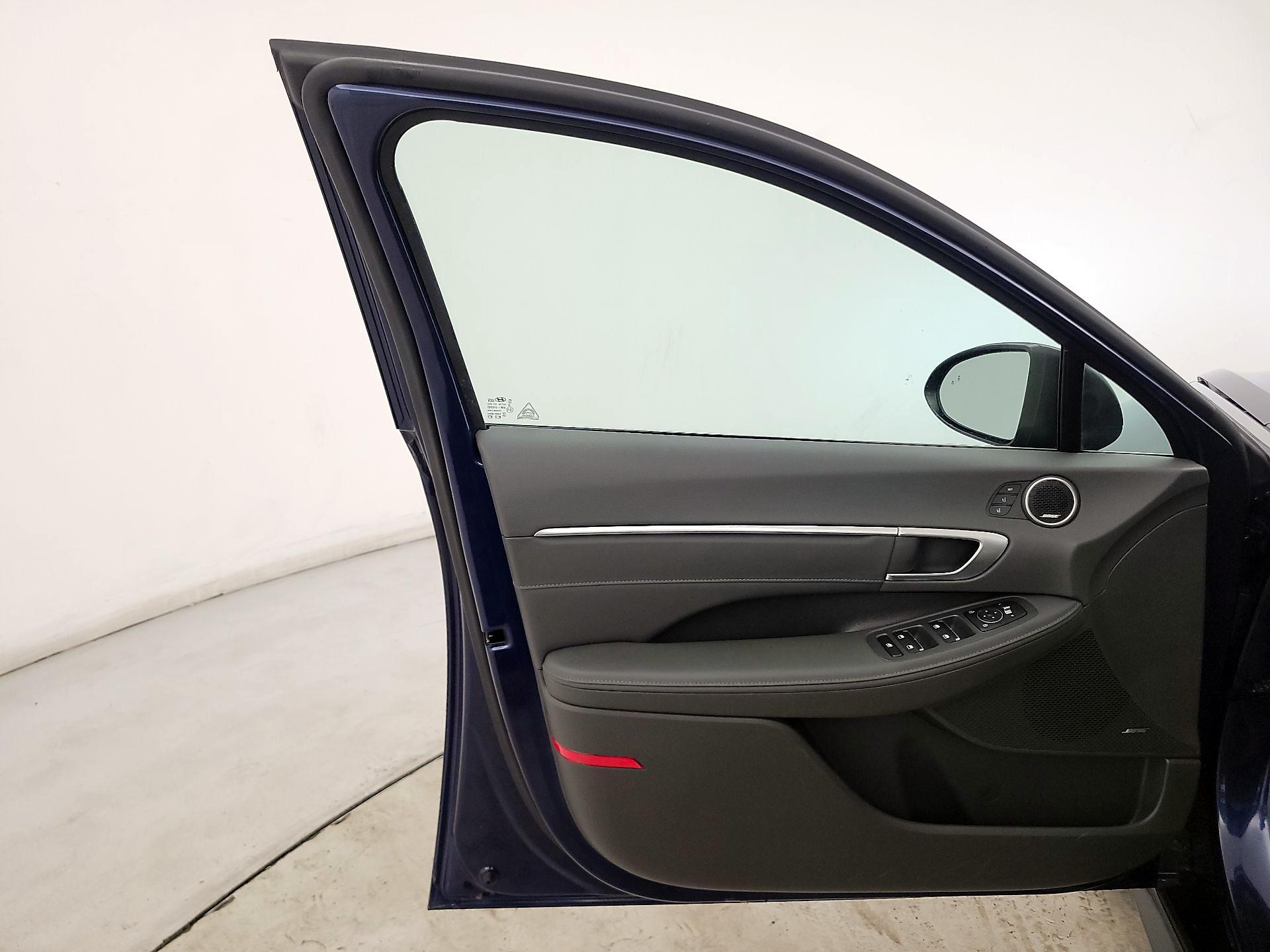 Thumbnail: 2022 Hyundai Sonata - 12