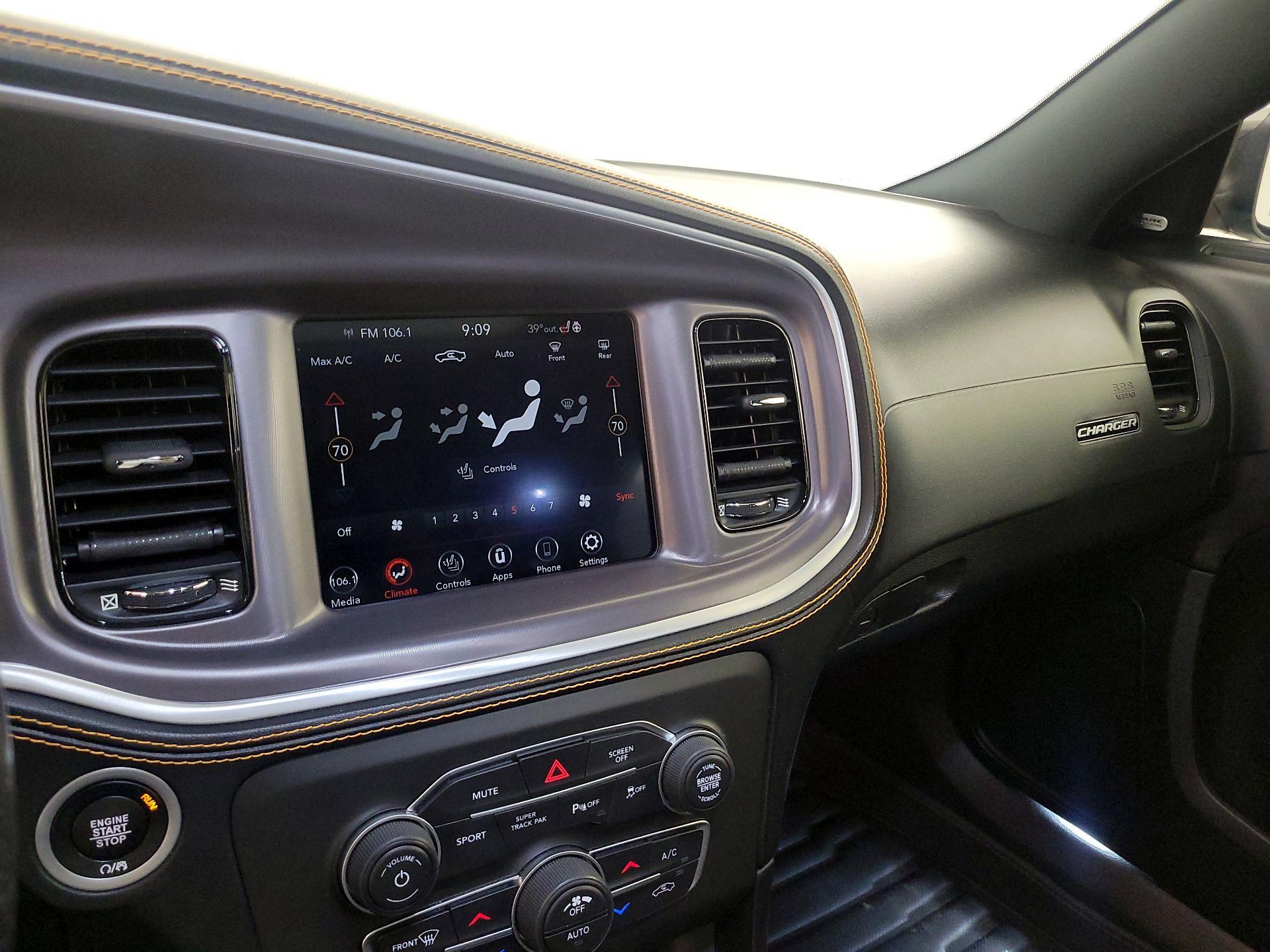 Thumbnail: 2022 Dodge Charger - 16