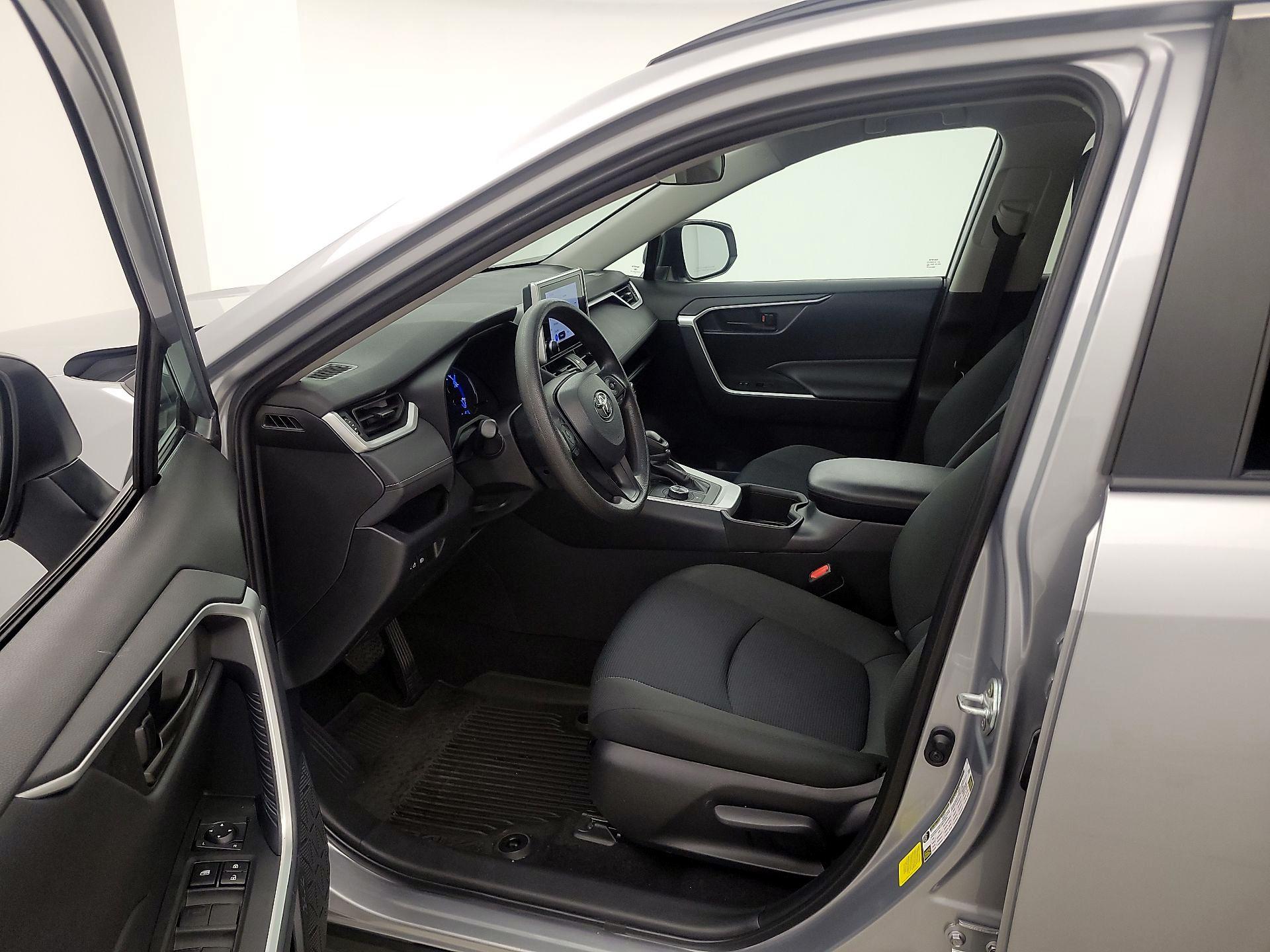 Thumbnail: 2024 Toyota RAV4 - 11