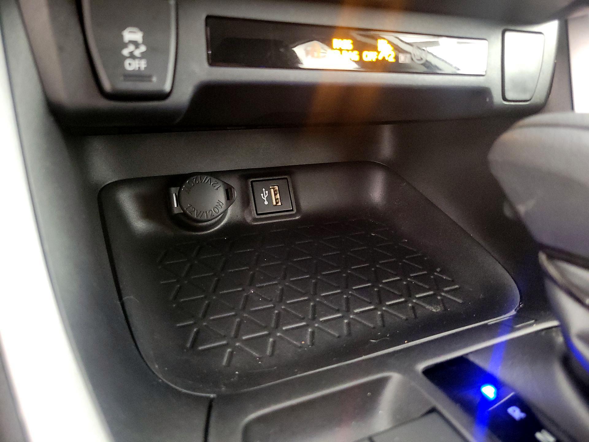 Thumbnail: 2024 Toyota RAV4 - 18