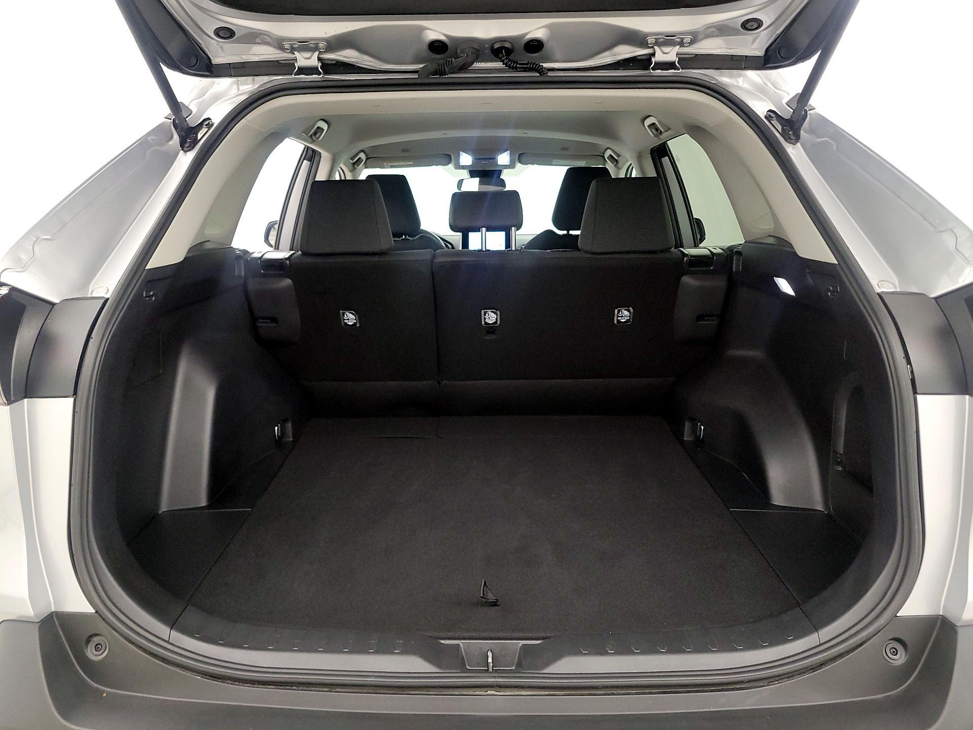 Thumbnail: 2024 Toyota RAV4 - 20