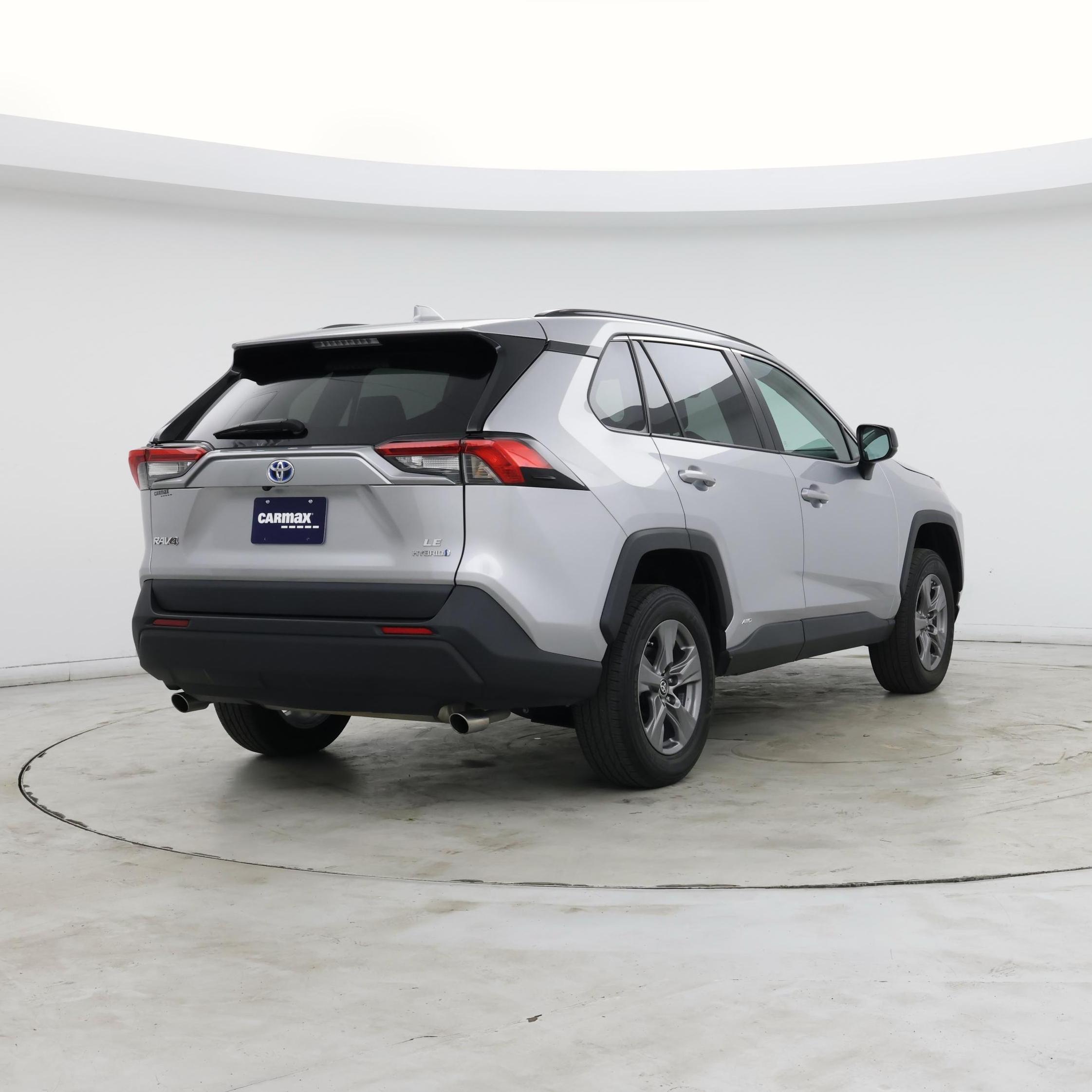 Thumbnail: 2024 Toyota RAV4 - 8