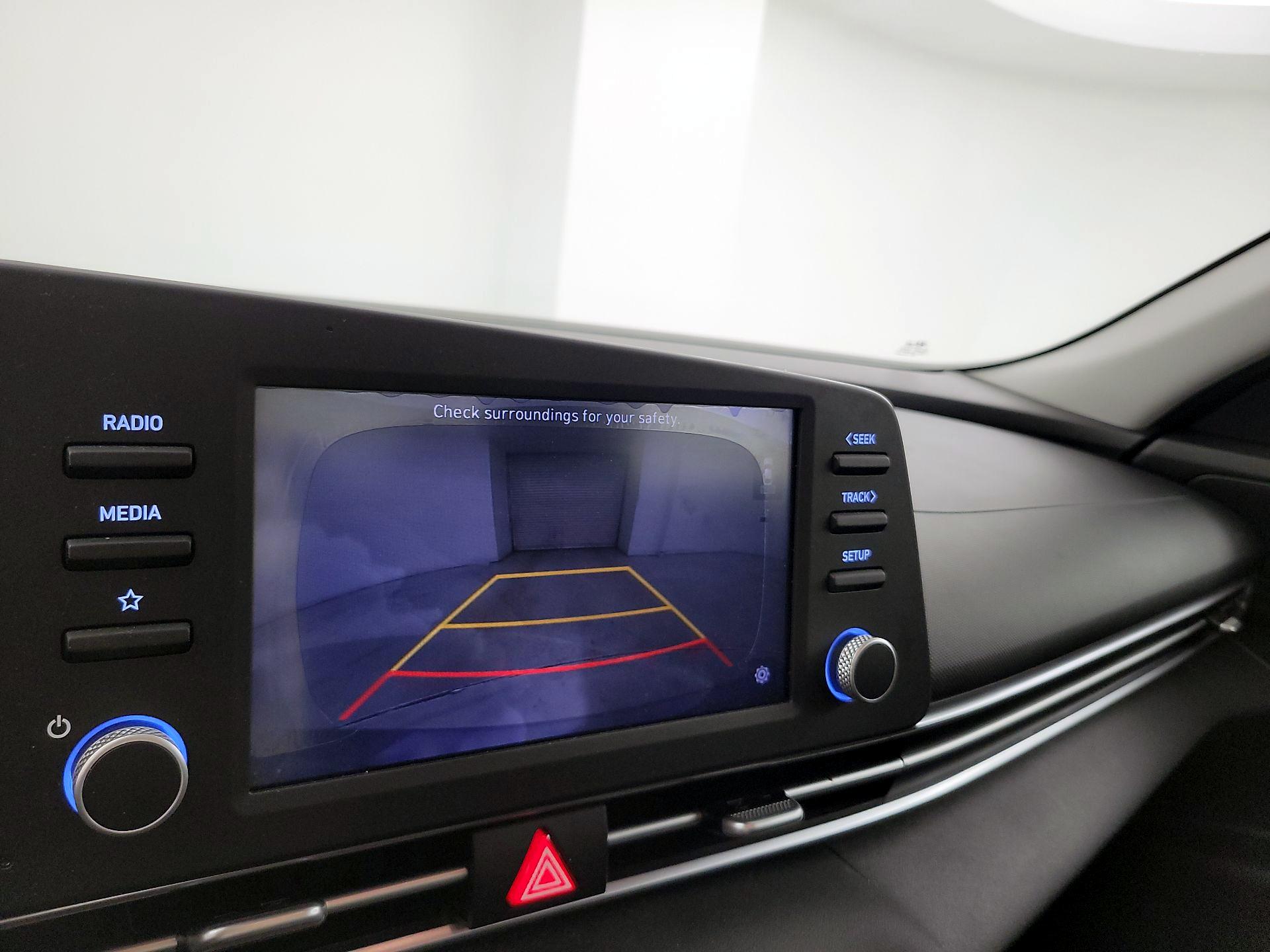 Thumbnail: 2021 Hyundai Elantra - 14