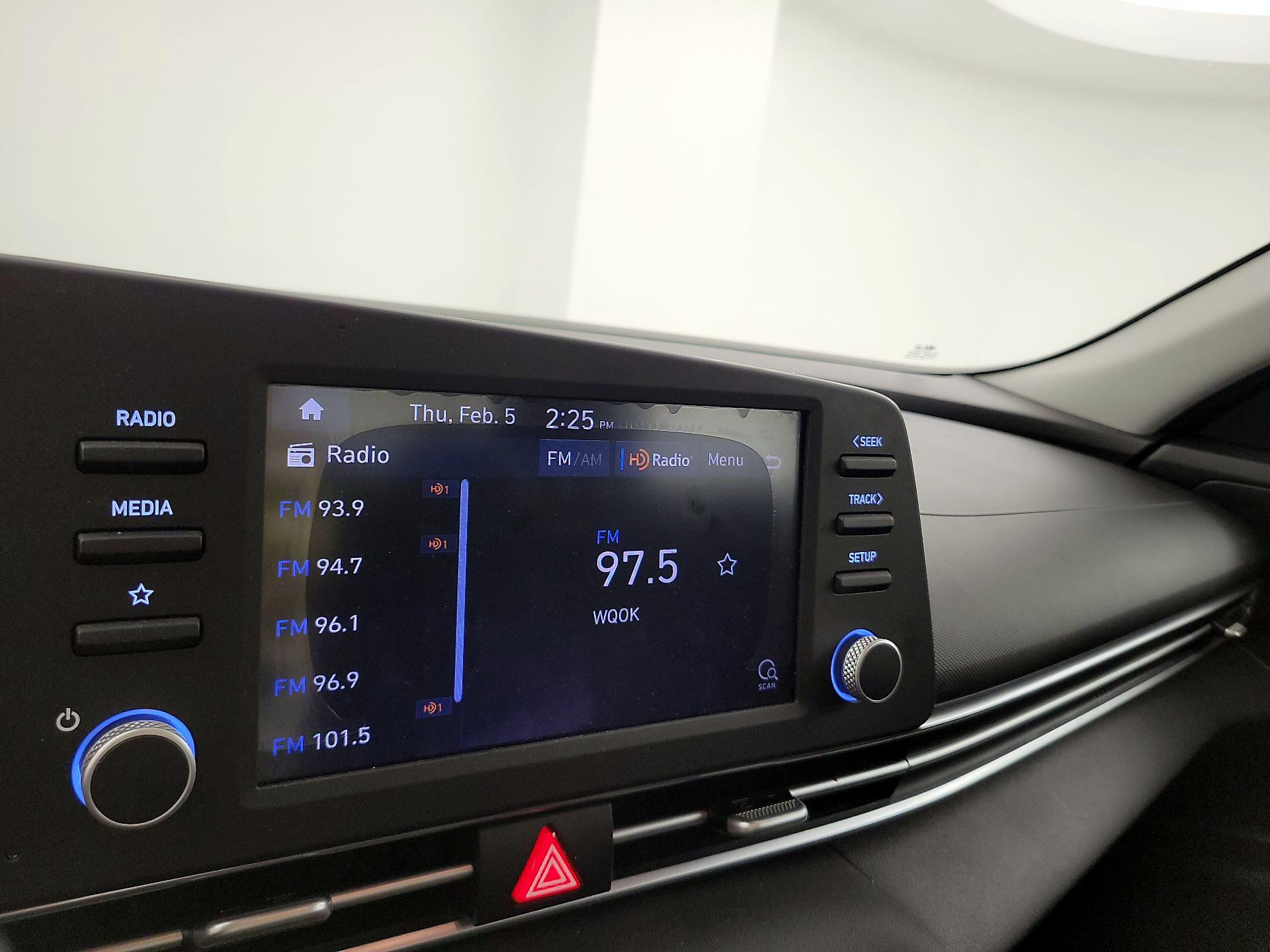 Thumbnail: 2021 Hyundai Elantra - 15