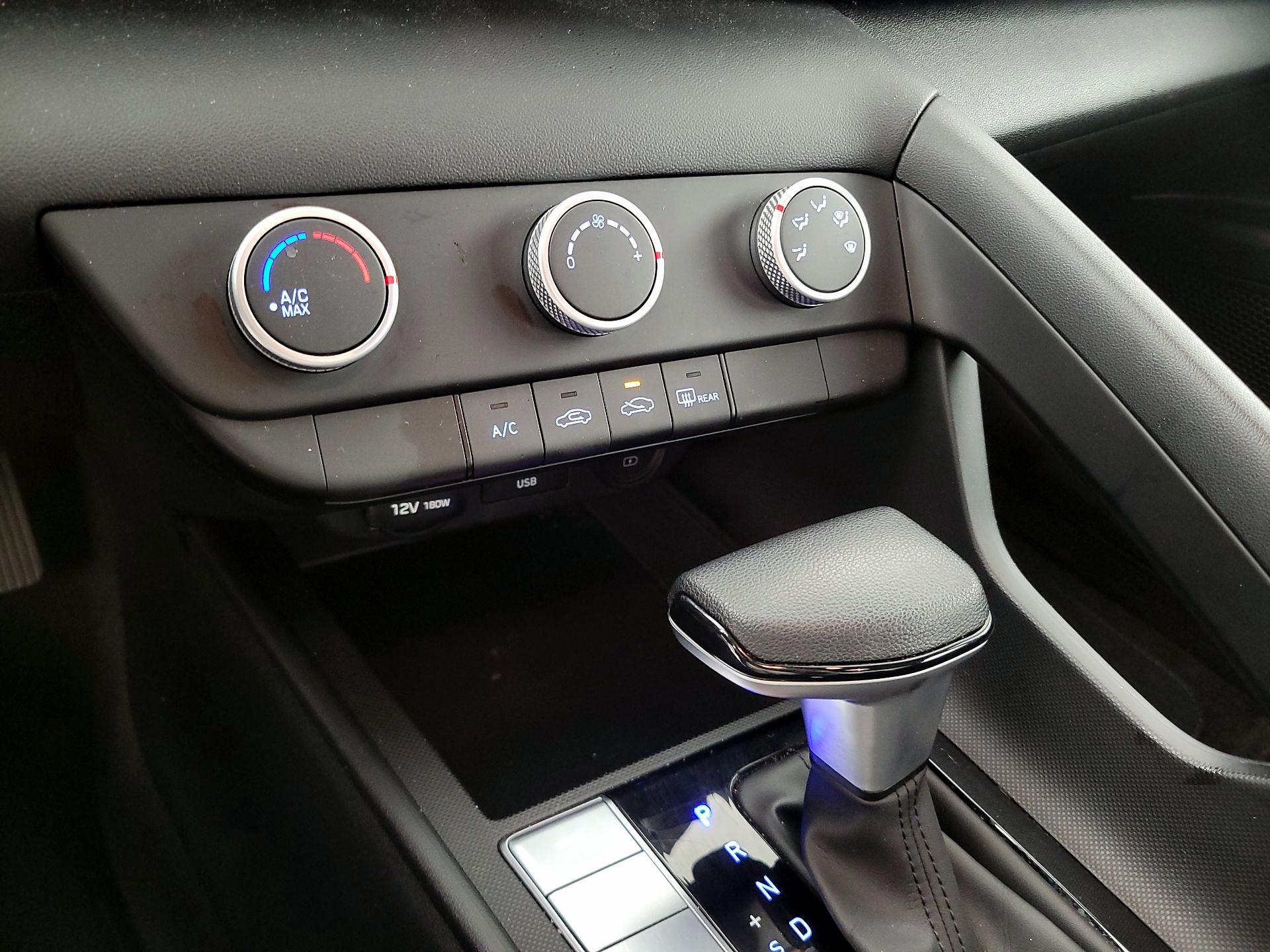 Thumbnail: 2021 Hyundai Elantra - 16