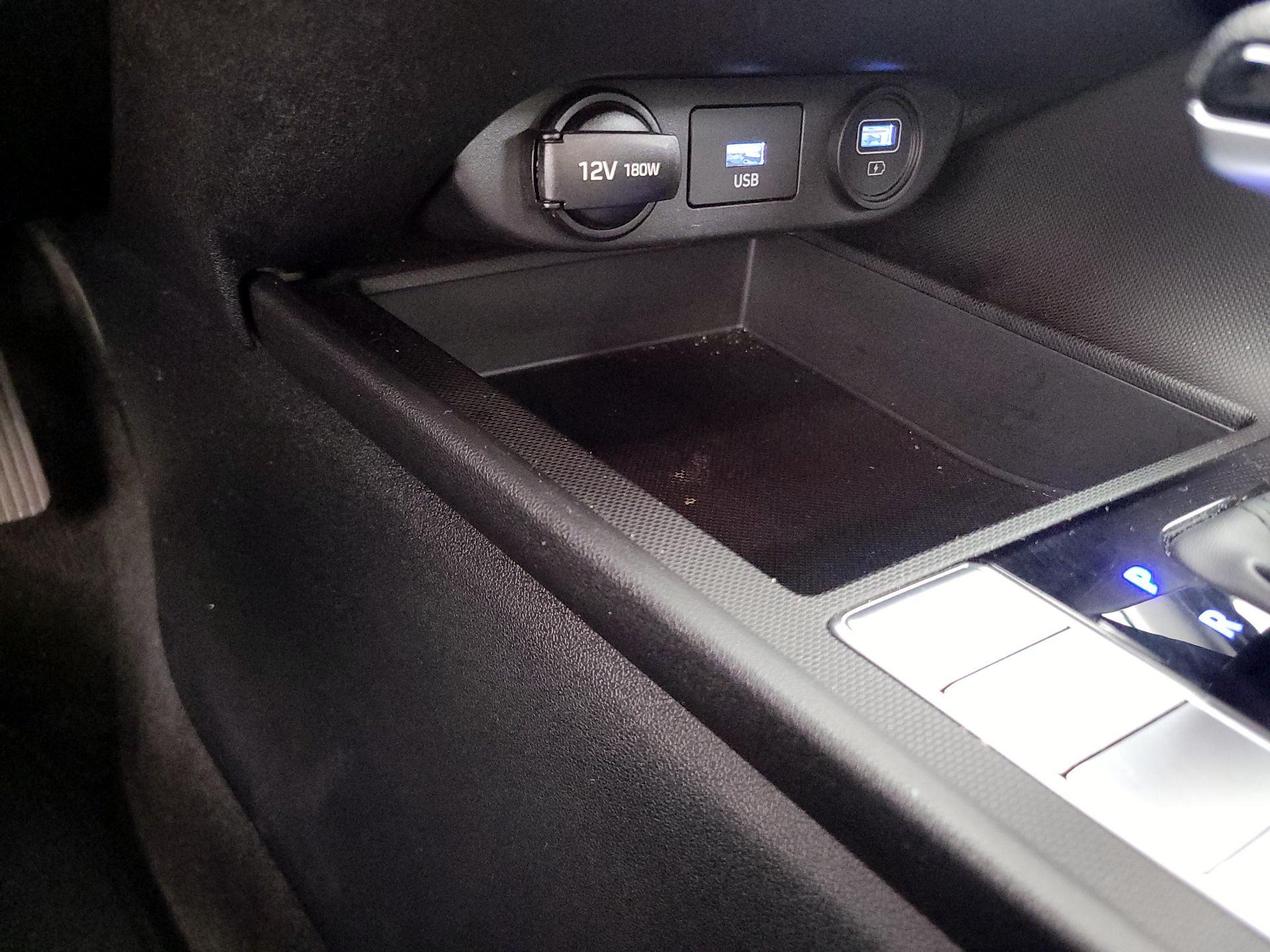 Thumbnail: 2021 Hyundai Elantra - 18