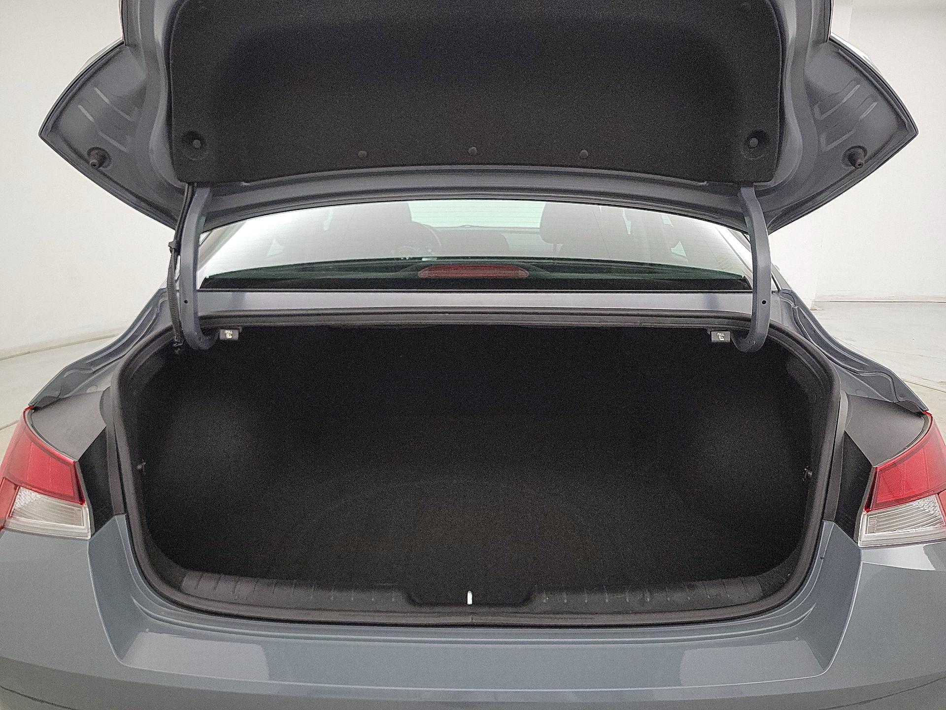 Thumbnail: 2021 Hyundai Elantra - 20