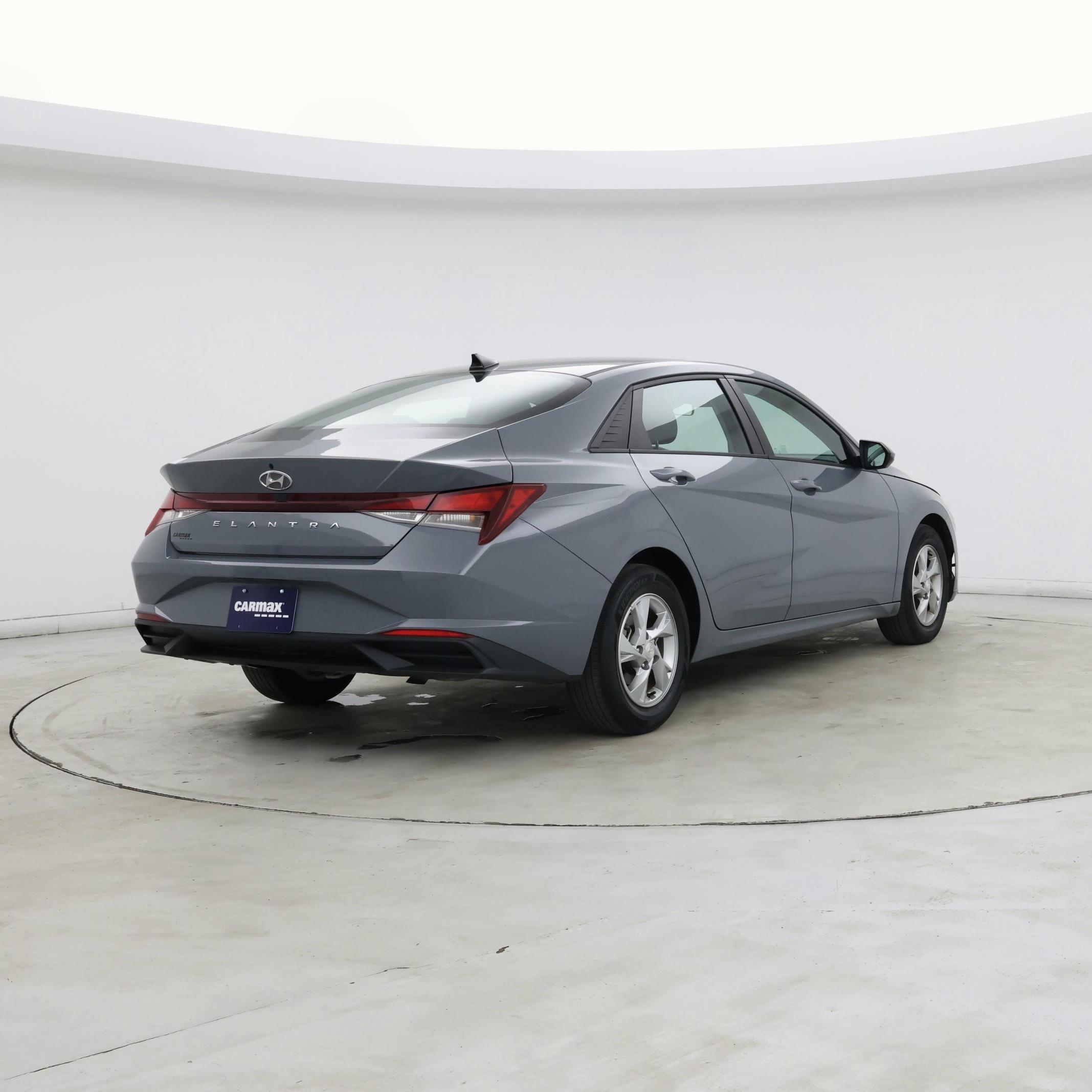 Thumbnail: 2021 Hyundai Elantra - 8