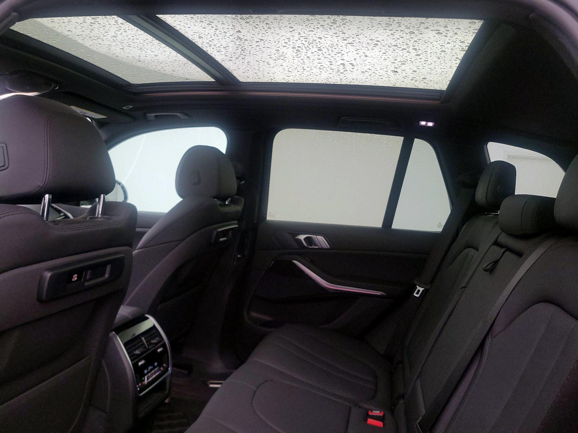 Thumbnail: 2020 BMW X5 - 20