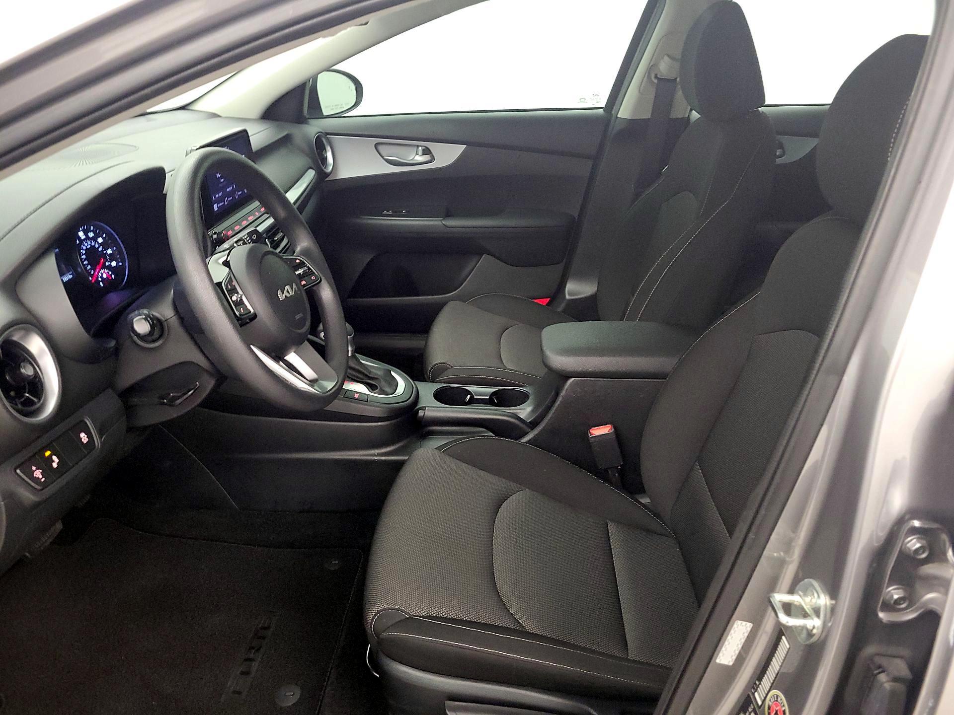 Thumbnail: 2024 Kia Forte - 11