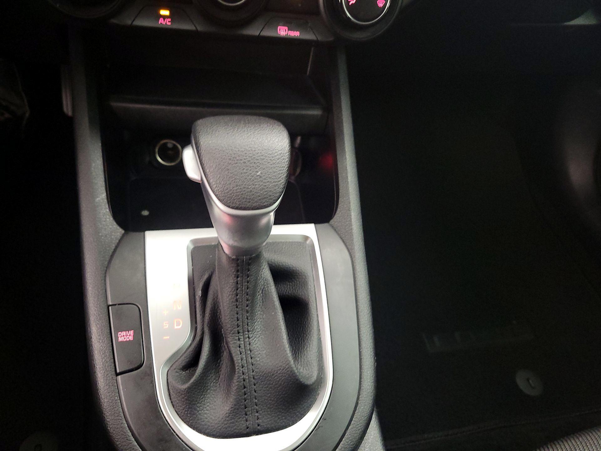 Thumbnail: 2024 Kia Forte - 17