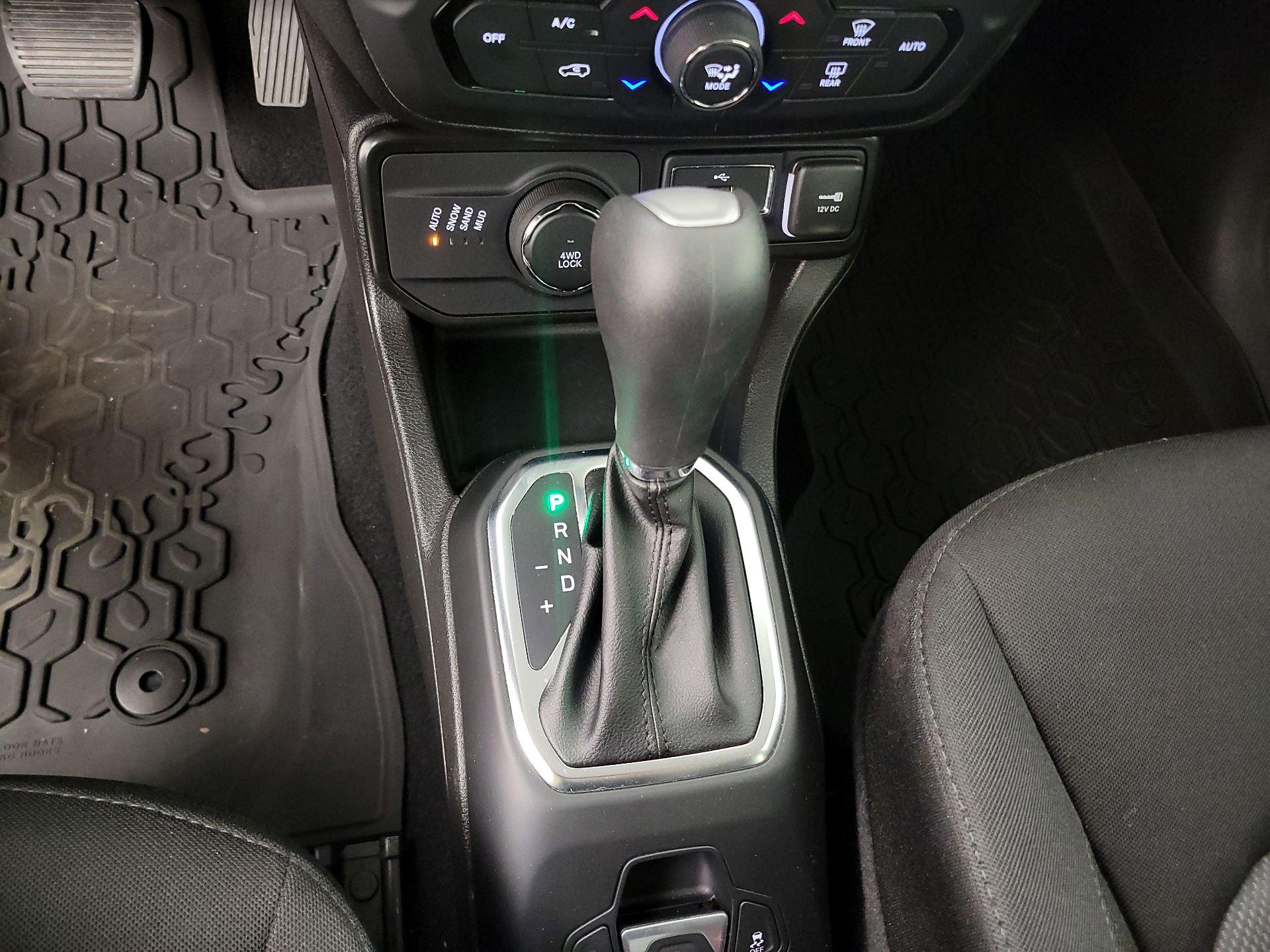 Thumbnail: 2023 Jeep Renegade - 18