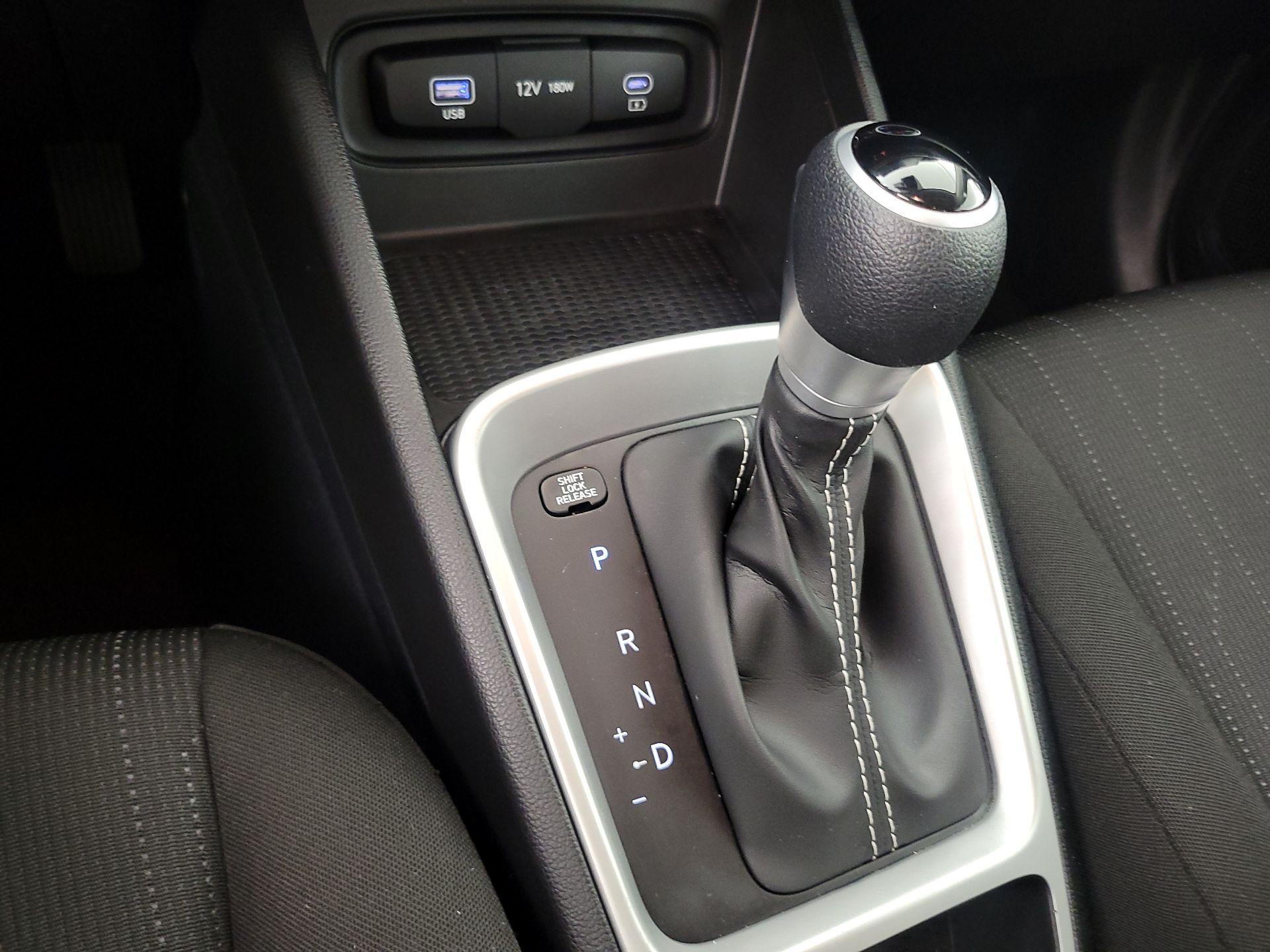 Thumbnail: 2024 Hyundai Venue - 17