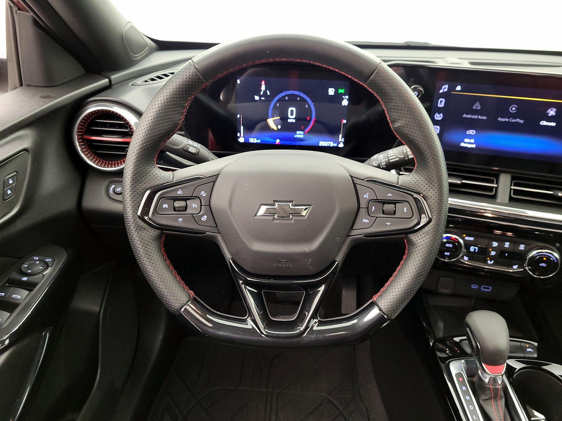 Thumbnail: 2025 Chevrolet Trax - 10