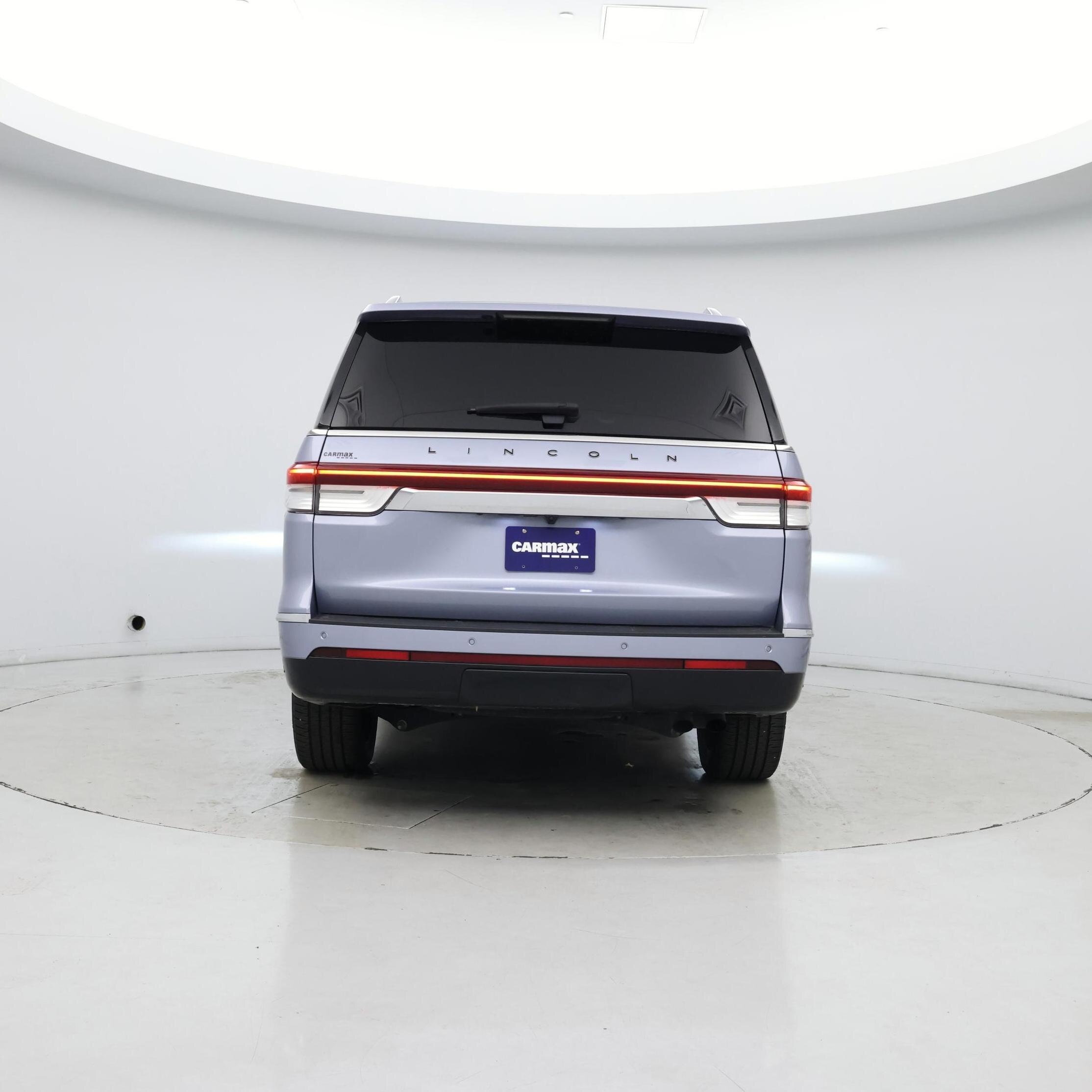 Thumbnail: 2023 Lincoln Navigator L - 6