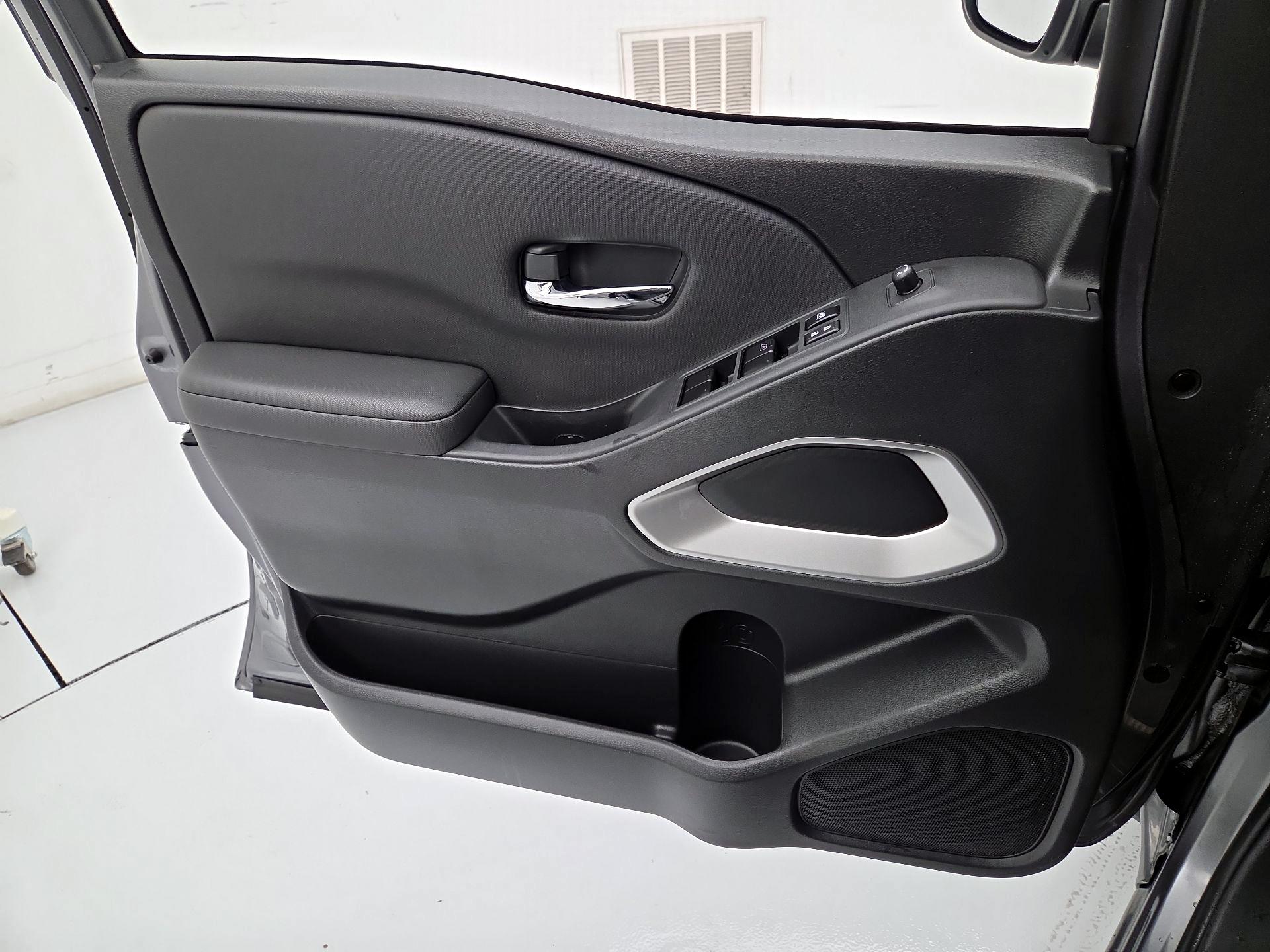 Thumbnail: 2022 Nissan Frontier - 12