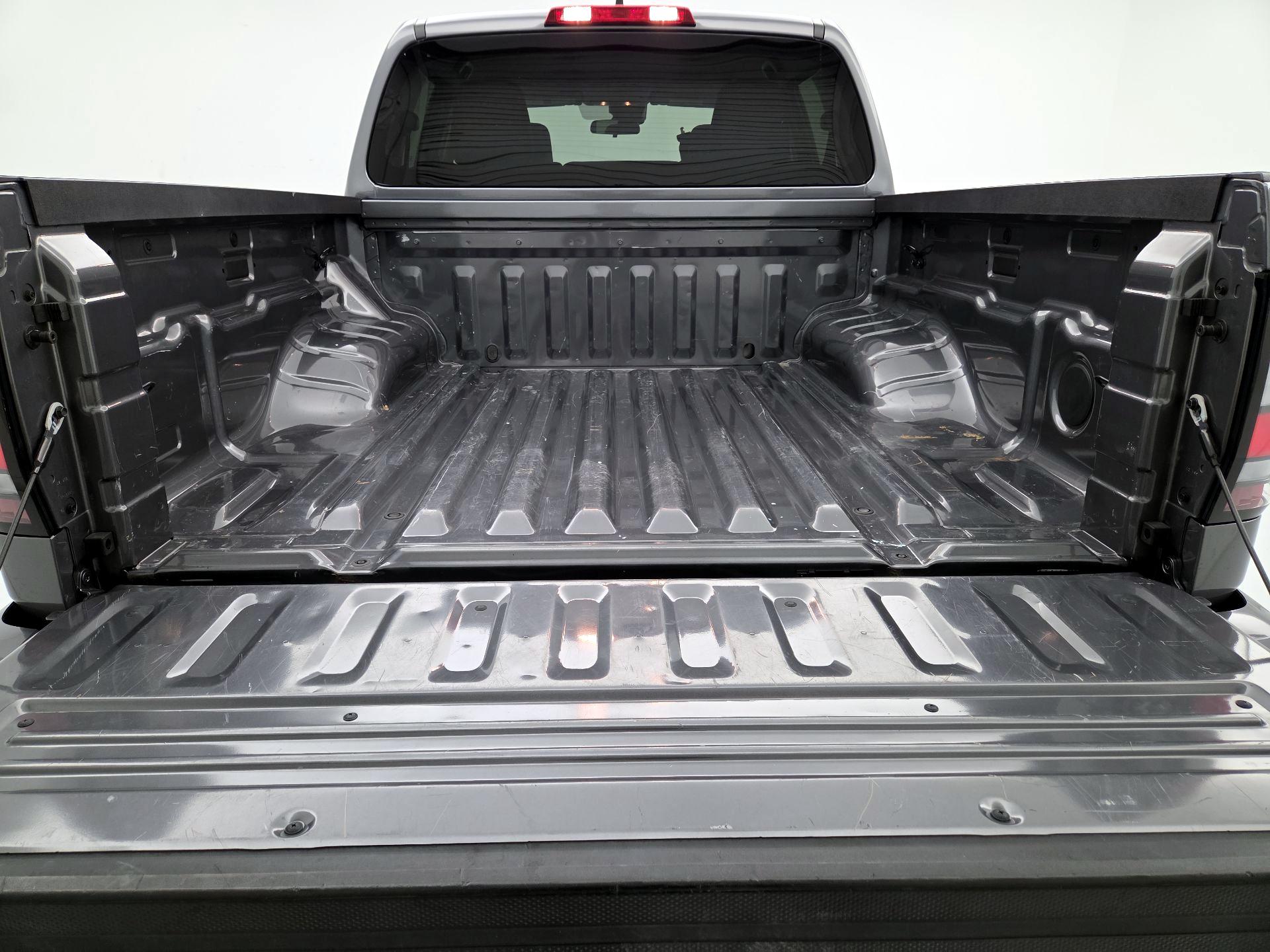 Thumbnail: 2022 Nissan Frontier - 20