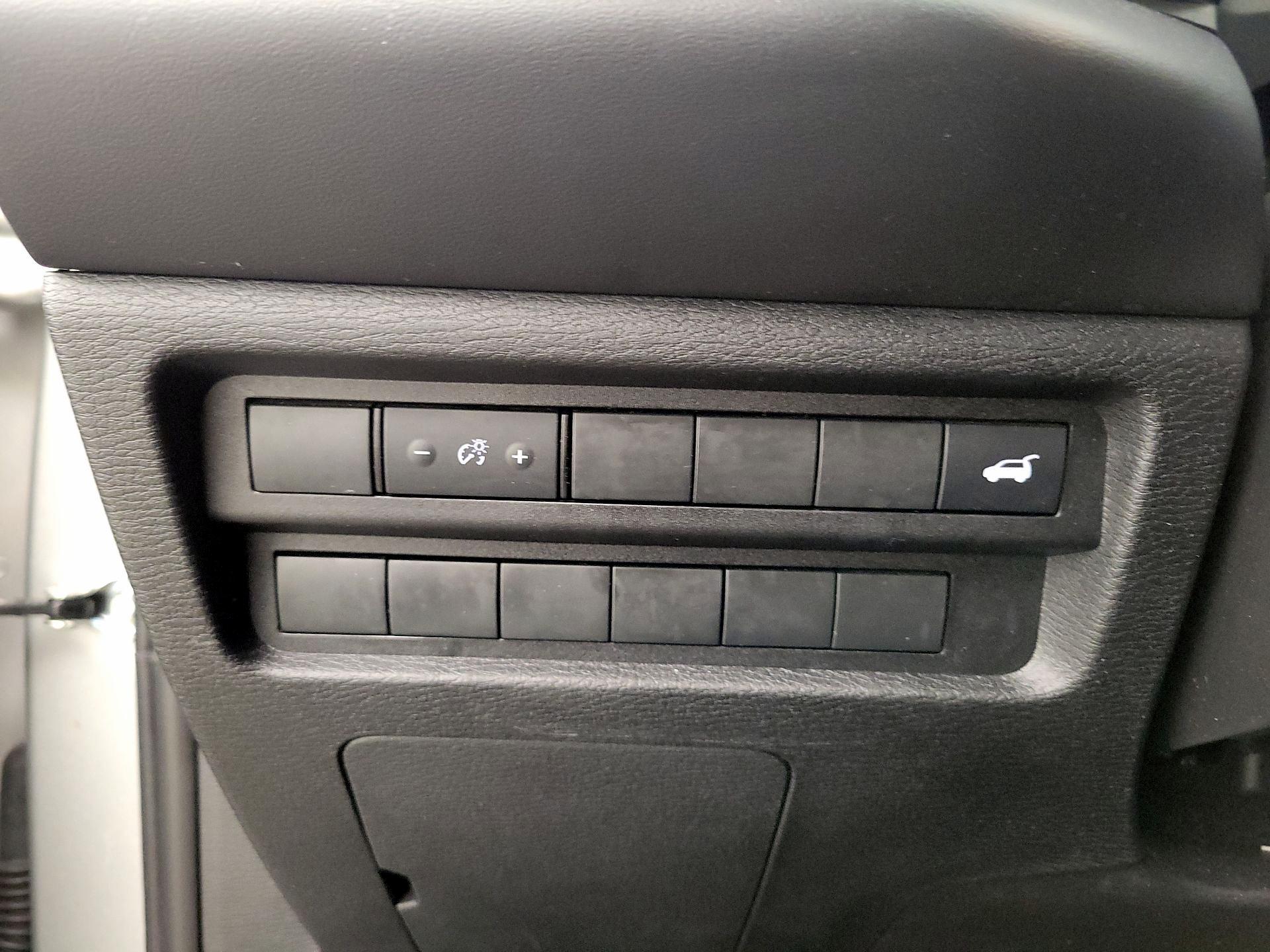 Thumbnail: 2024 Mitsubishi Outlander - 13