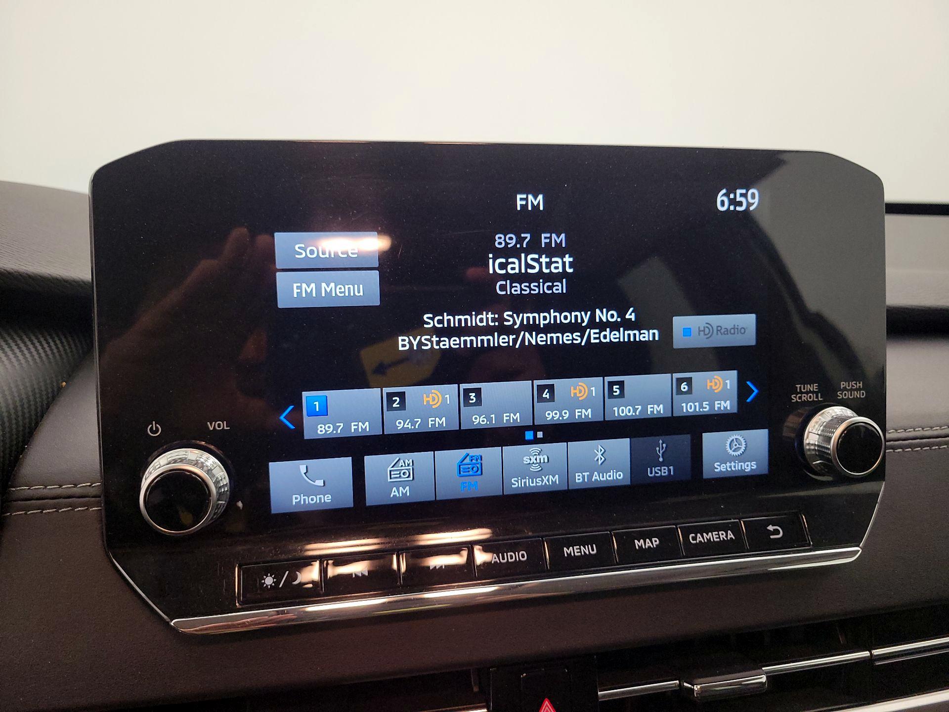 Thumbnail: 2024 Mitsubishi Outlander - 16