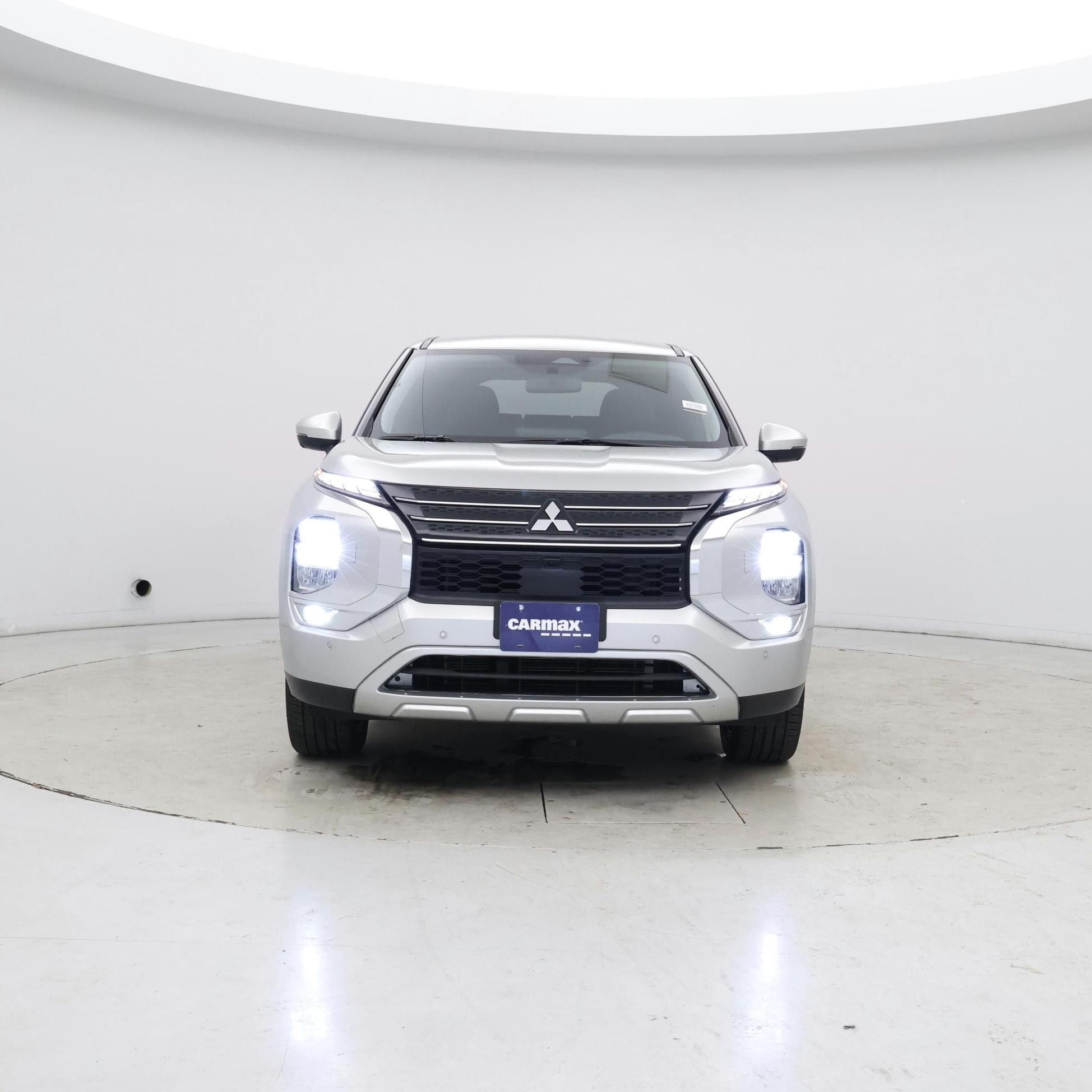 Thumbnail: 2024 Mitsubishi Outlander - 5