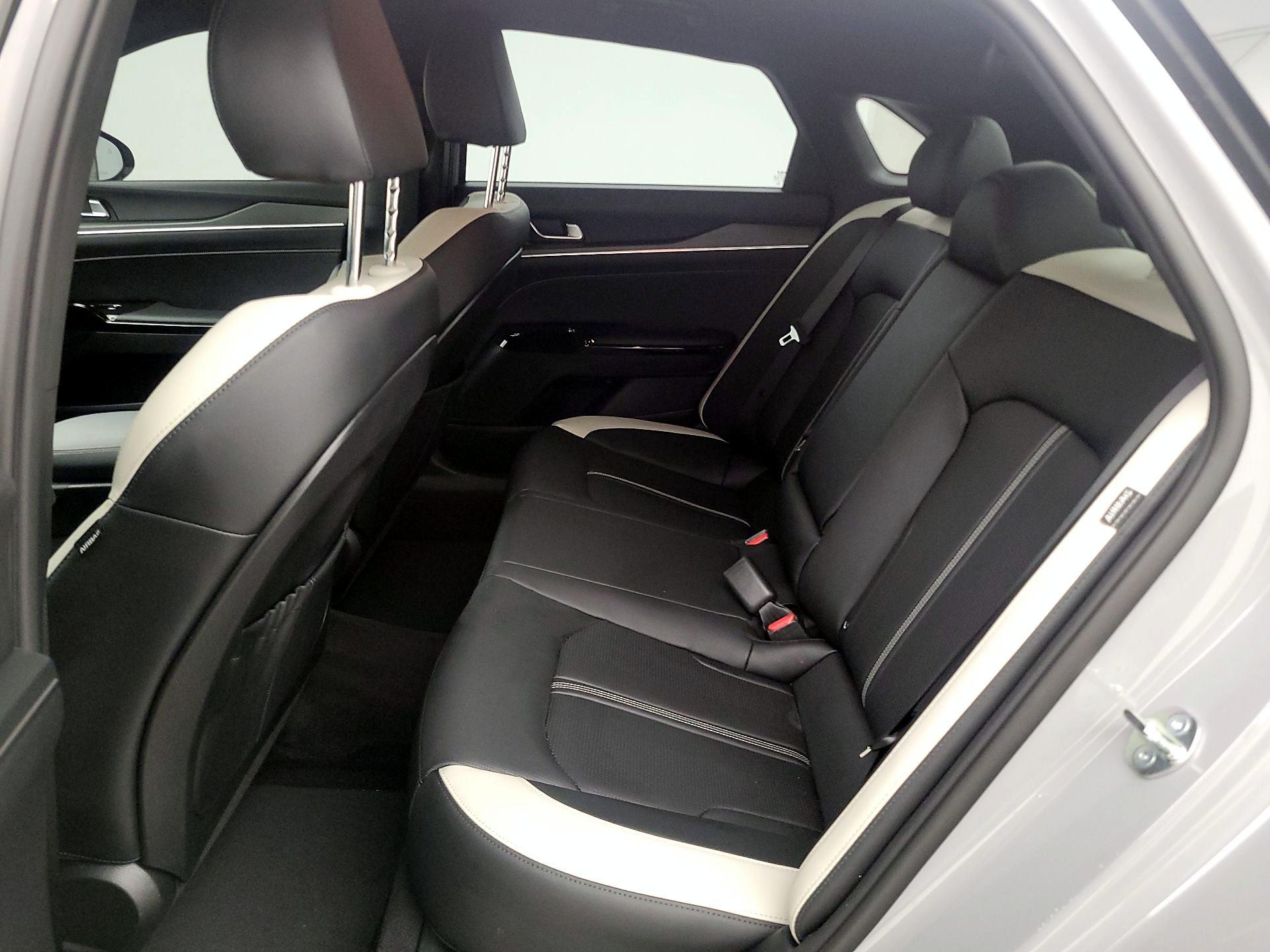 Thumbnail: 2025 Kia K5 - 20