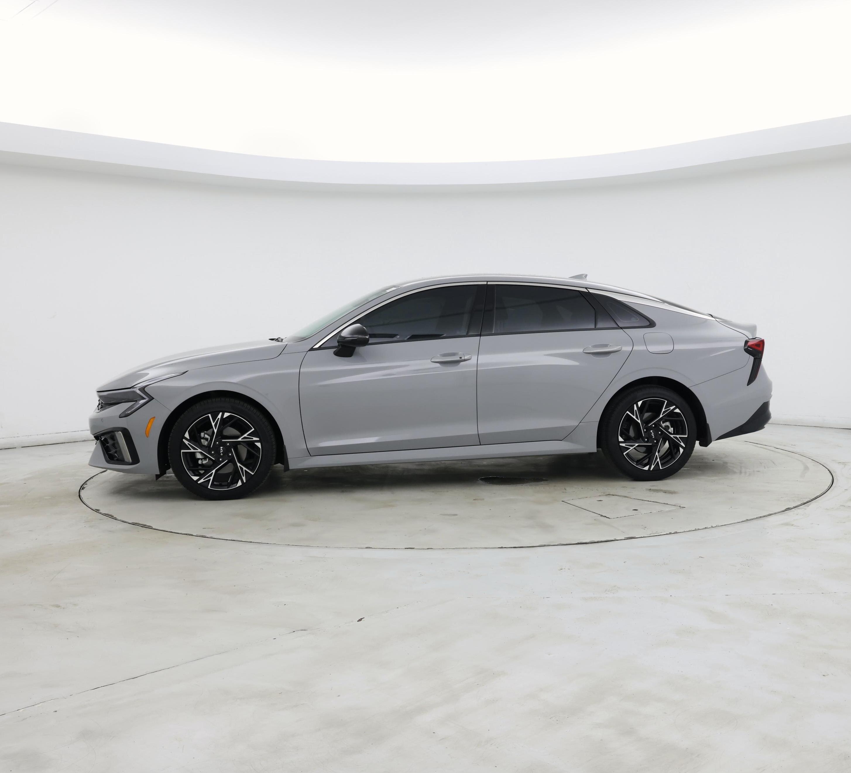 Thumbnail: 2025 Kia K5 - 3