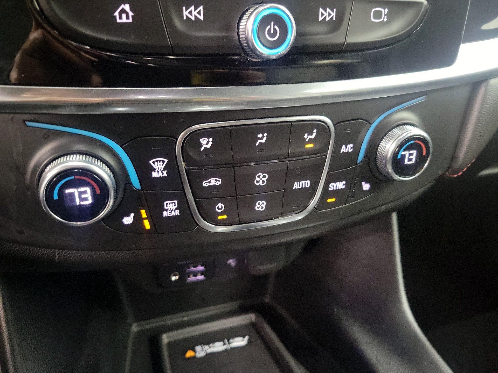 Thumbnail: 2023 Chevrolet Traverse - 14