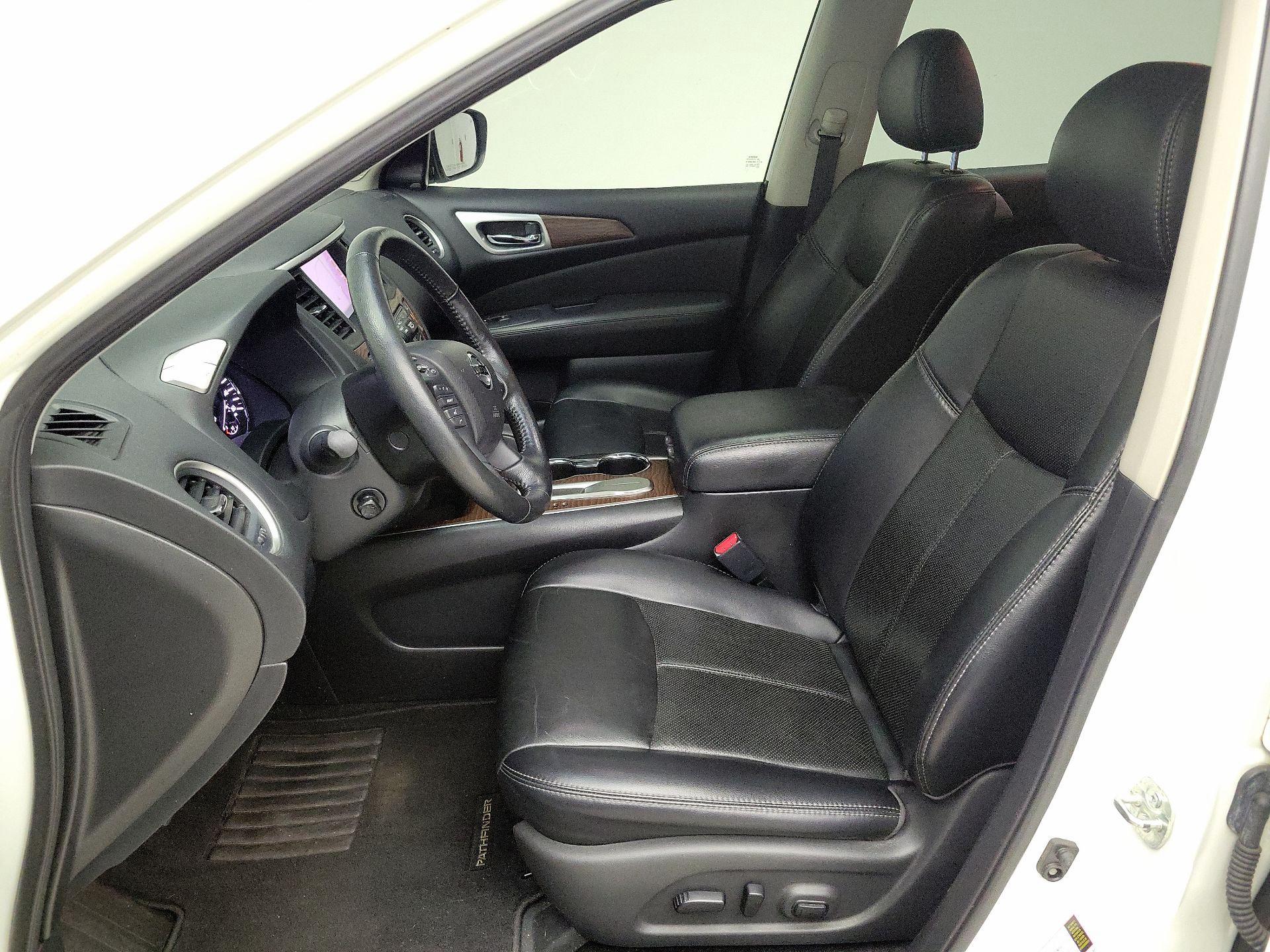 Thumbnail: 2019 Nissan Pathfinder - 11