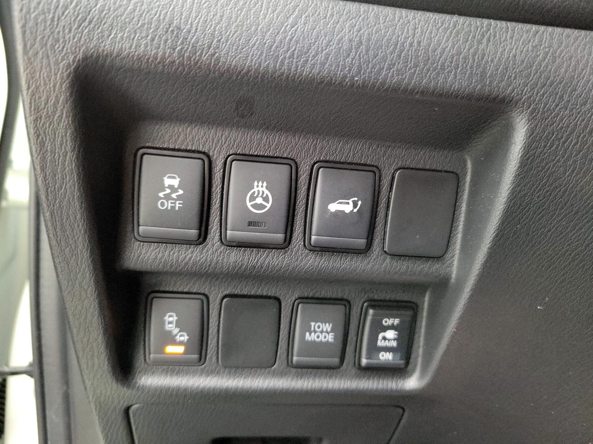 Thumbnail: 2019 Nissan Pathfinder - 13