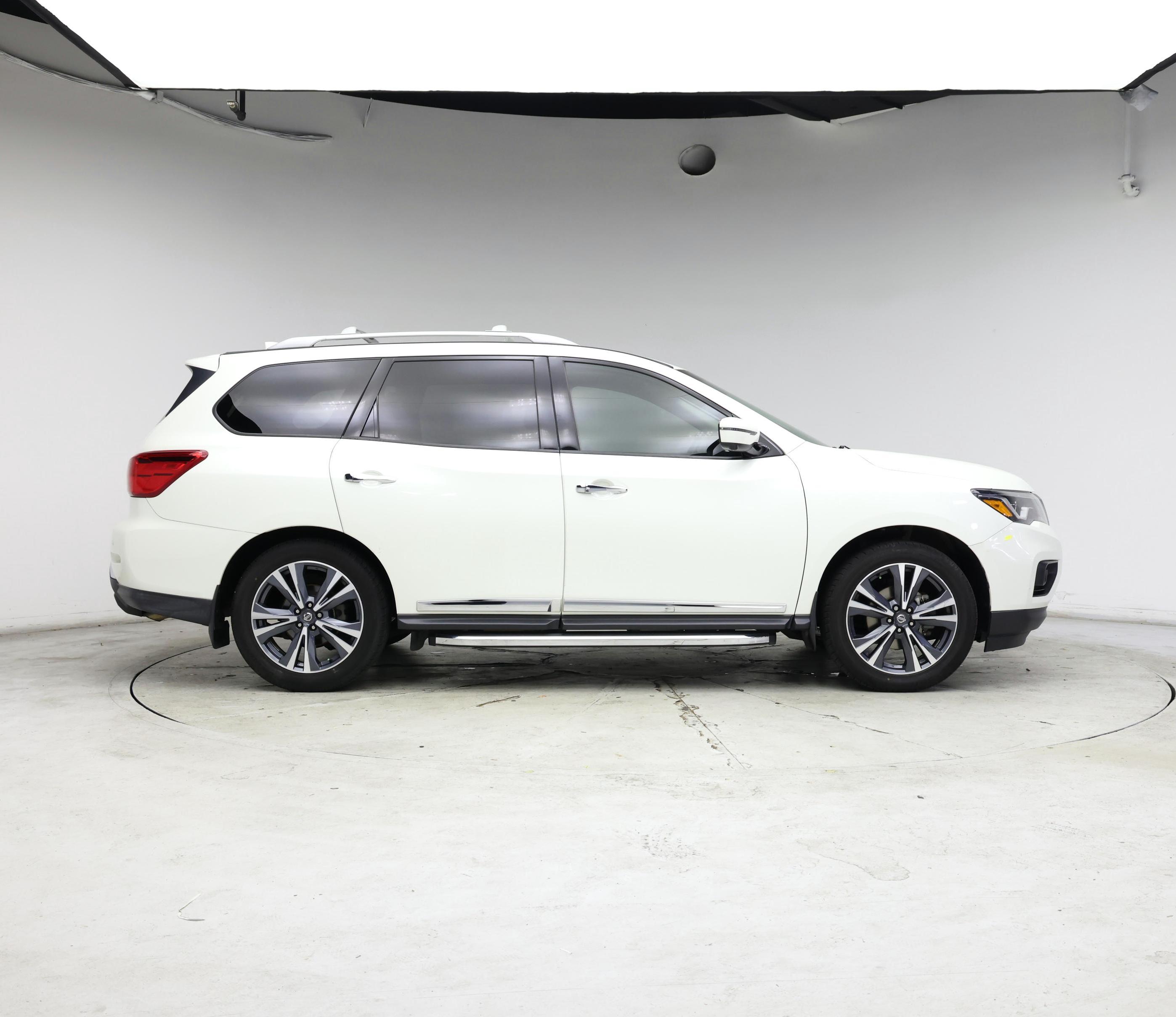 Thumbnail: 2019 Nissan Pathfinder - 7