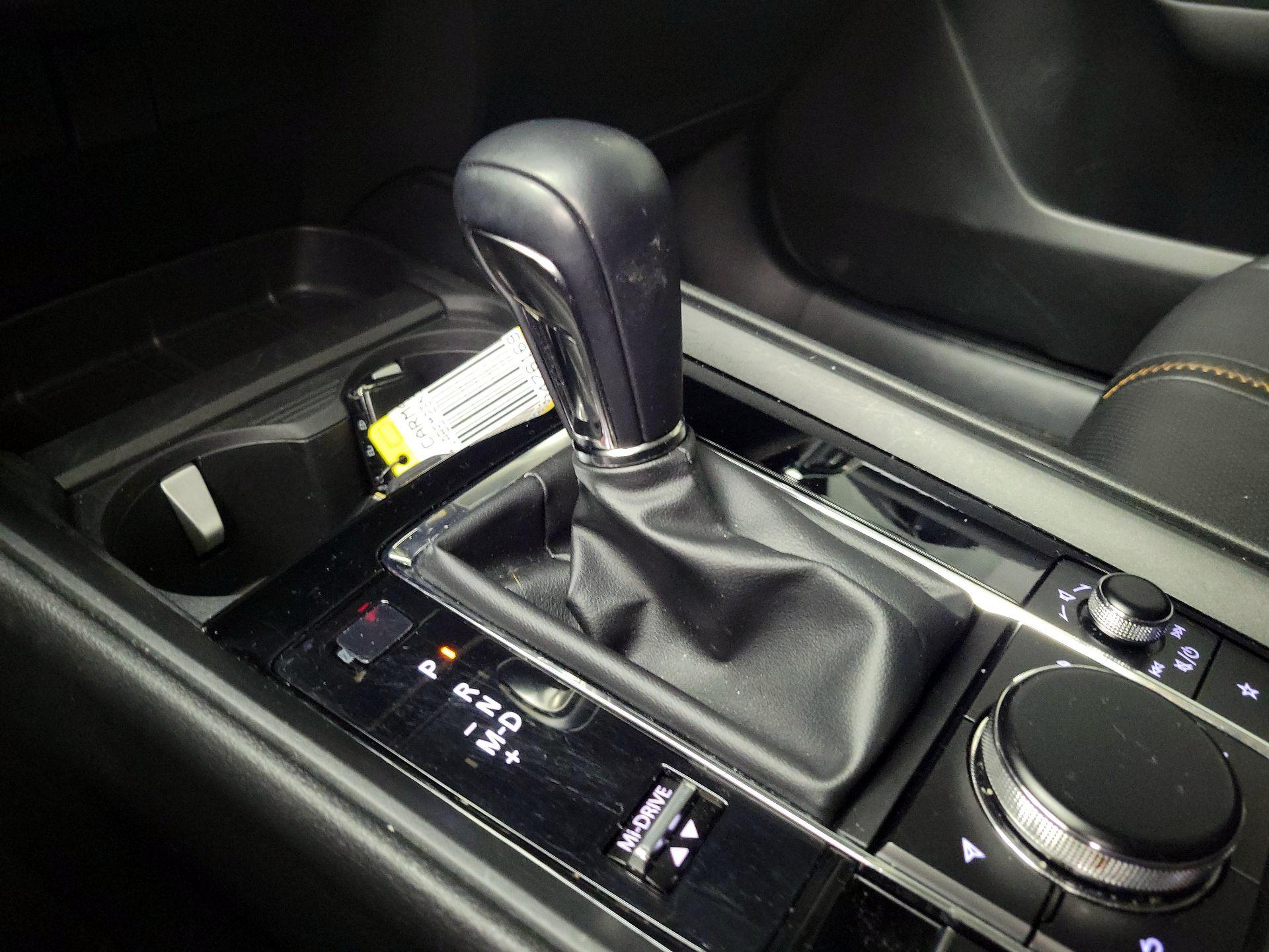 Thumbnail: 2025 Mazda CX-50 - 17