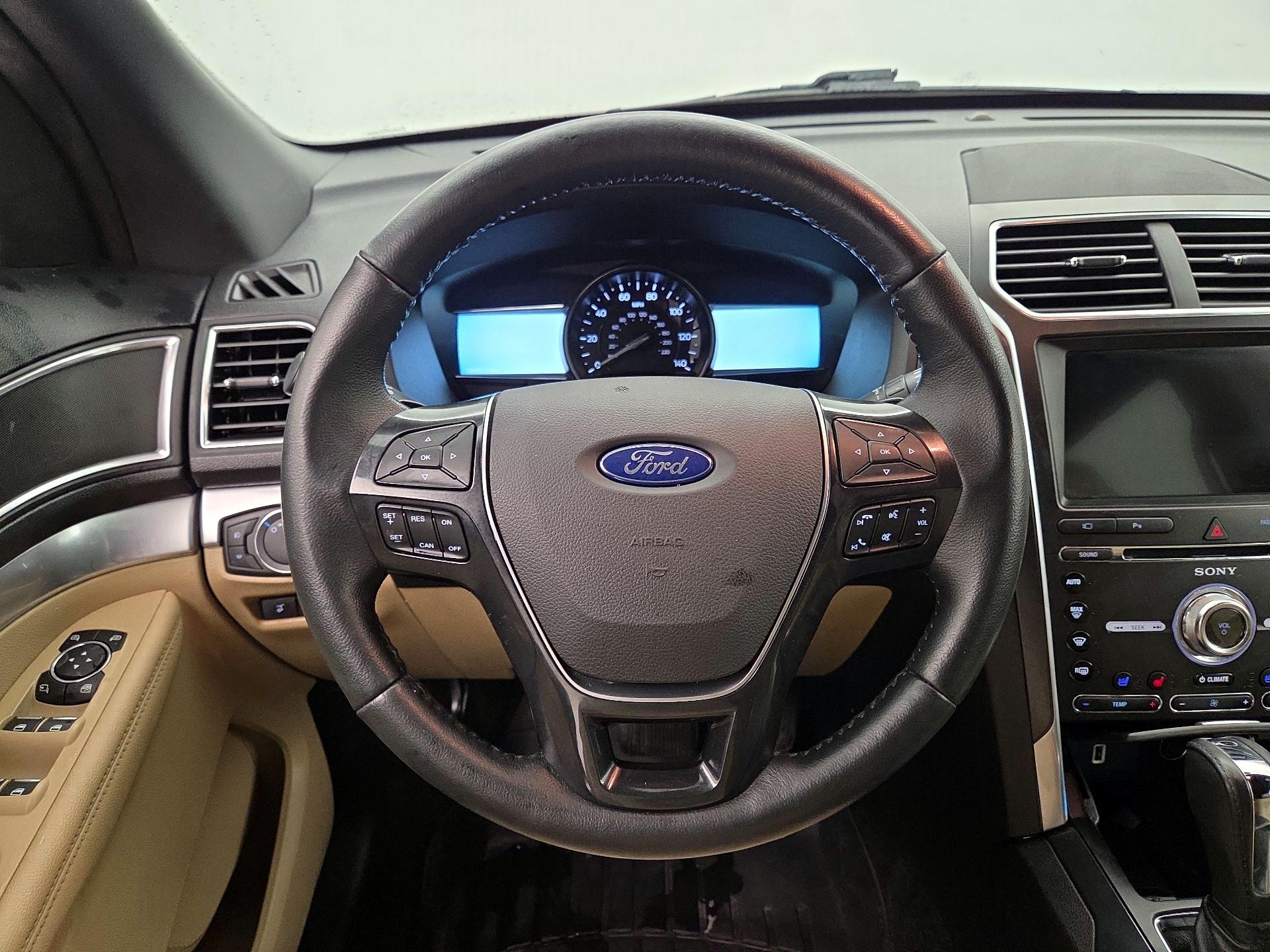 Thumbnail: 2017 Ford Explorer - 10