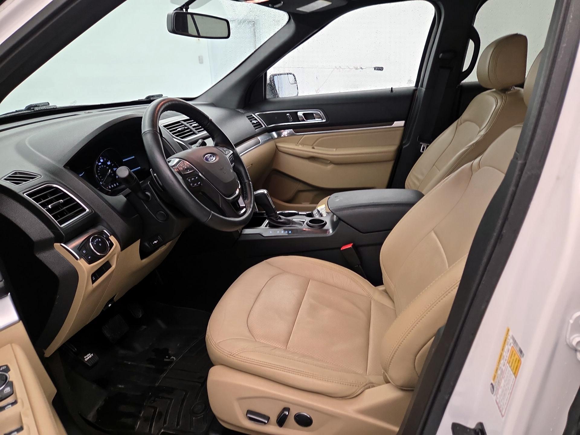 Thumbnail: 2017 Ford Explorer - 11