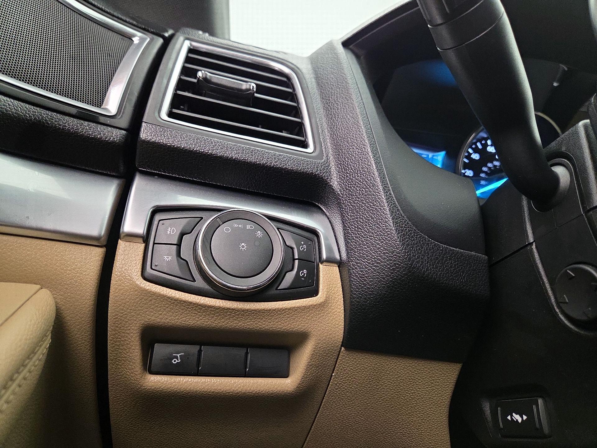 Thumbnail: 2017 Ford Explorer - 13