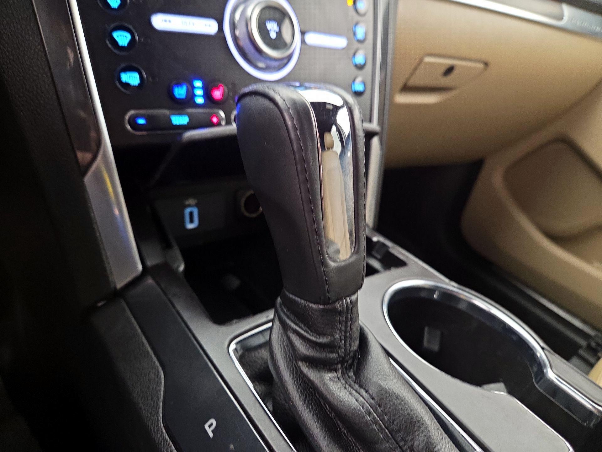 Thumbnail: 2017 Ford Explorer - 17