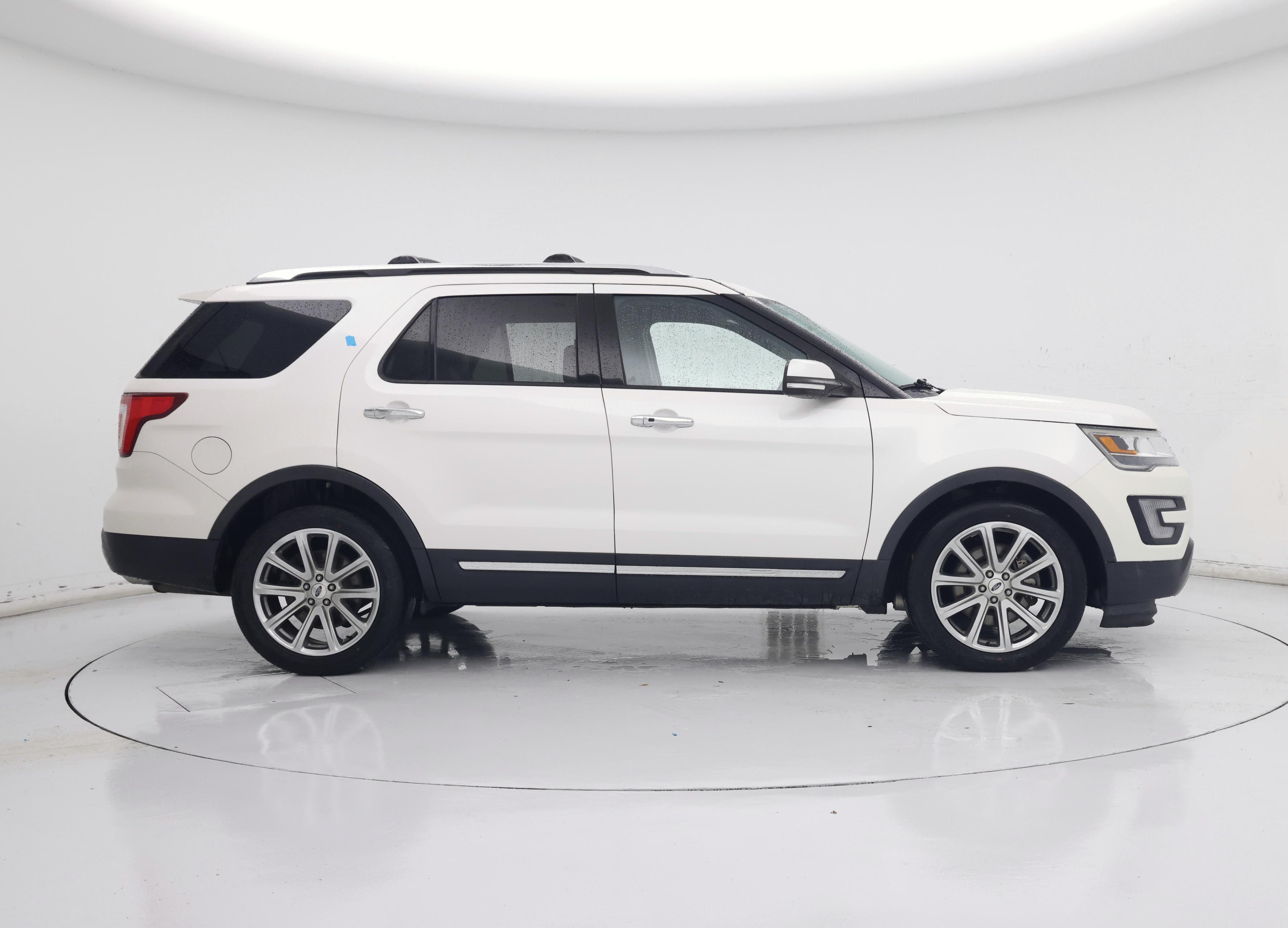 Thumbnail: 2017 Ford Explorer - 7