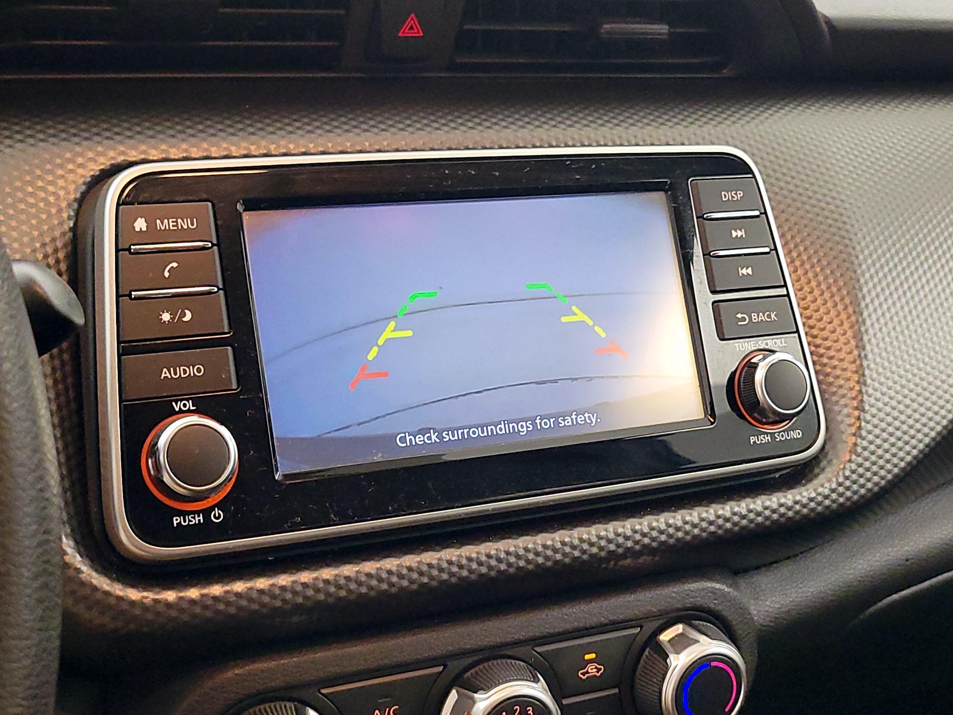 Thumbnail: 2020 Nissan Kicks - 14